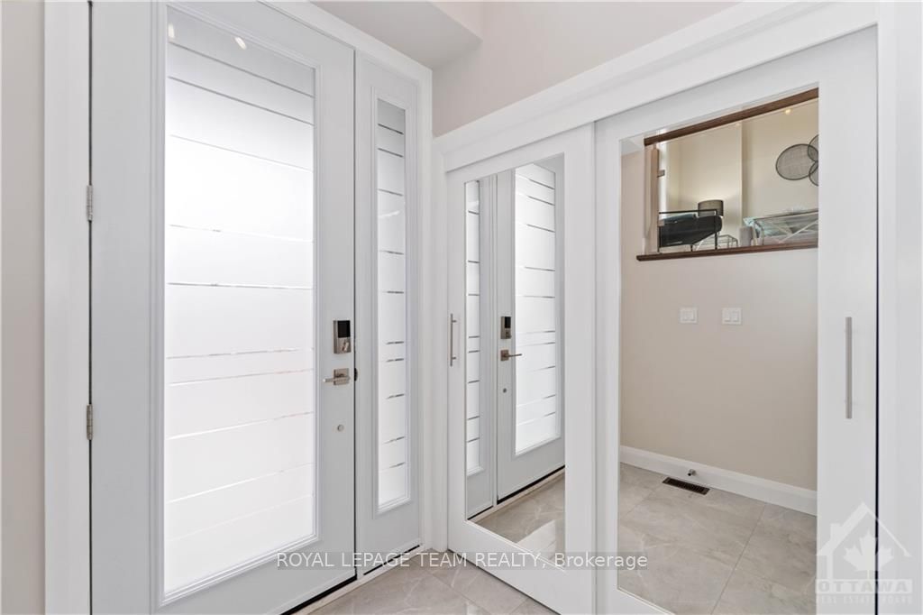 16 MELVILLE Drive, Barrhaven, ON K2J 2E9 photo 4