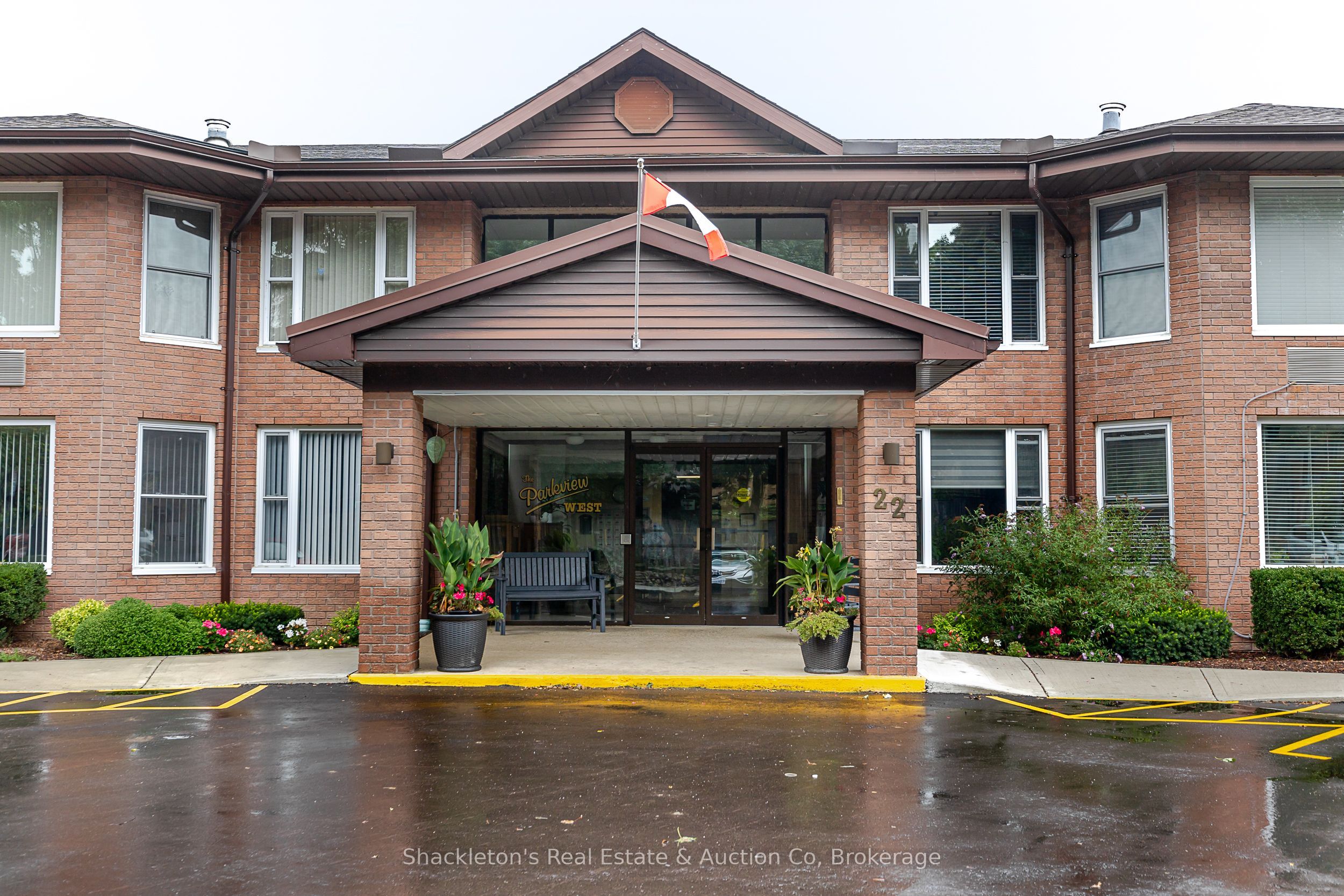 22 St. Andrew Street N 108, St. Marys, ON N4X 1C5