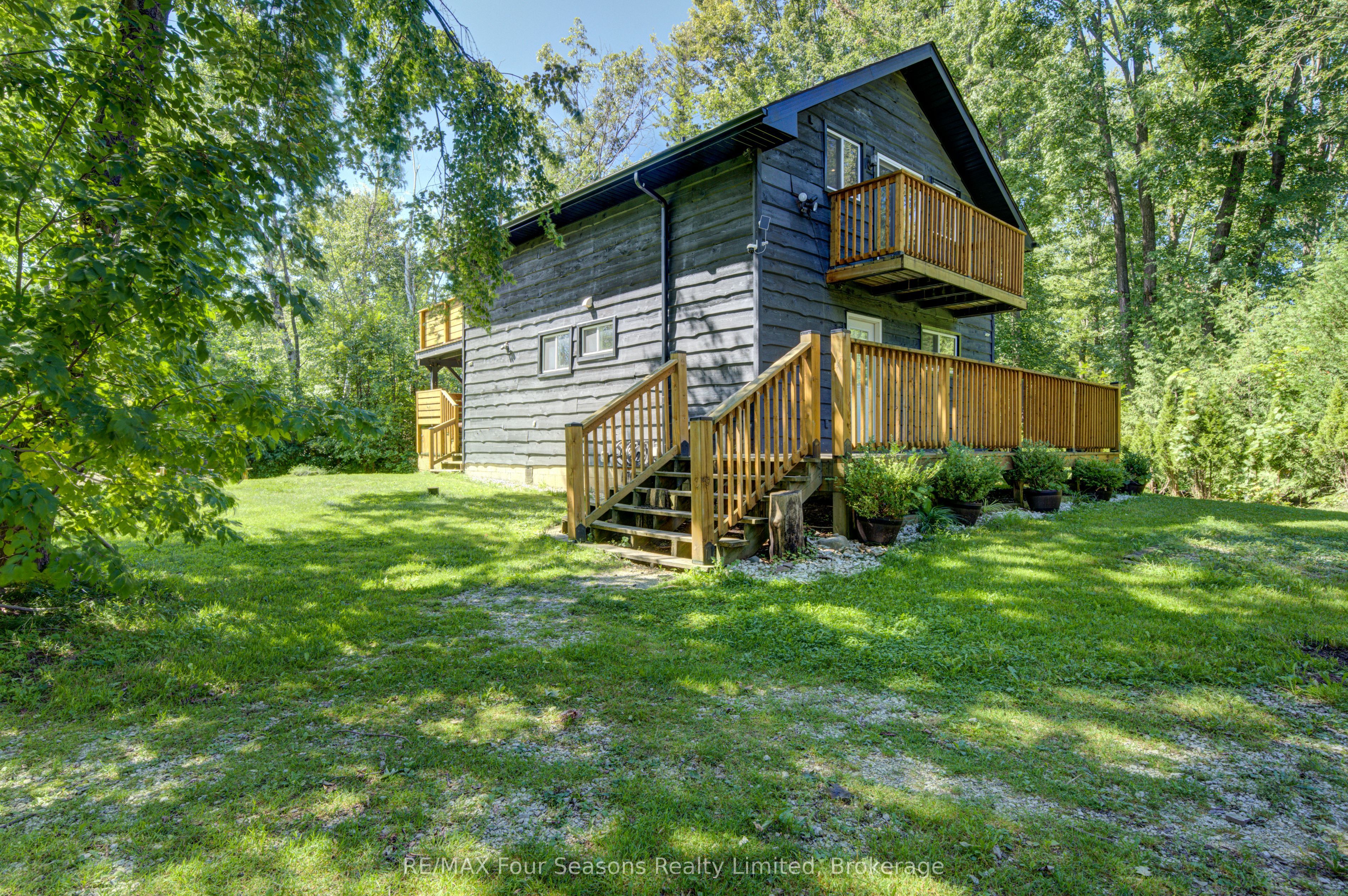 126 Martin Grove N, Blue Mountains, ON L9Y 0N5 photo 4