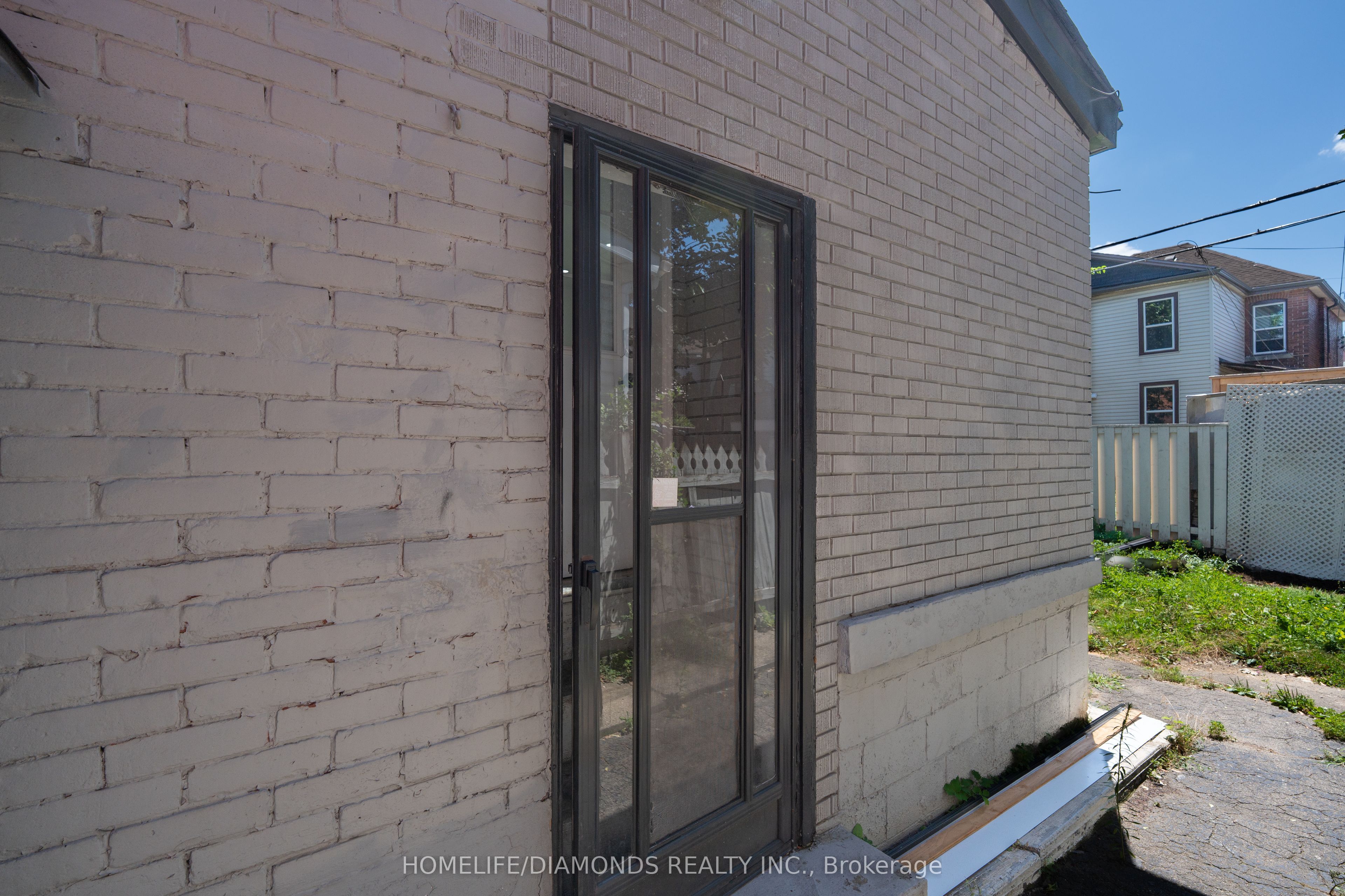 20 SOMERSET Avenue, Hamilton, ON L8L 2L5 photo 3