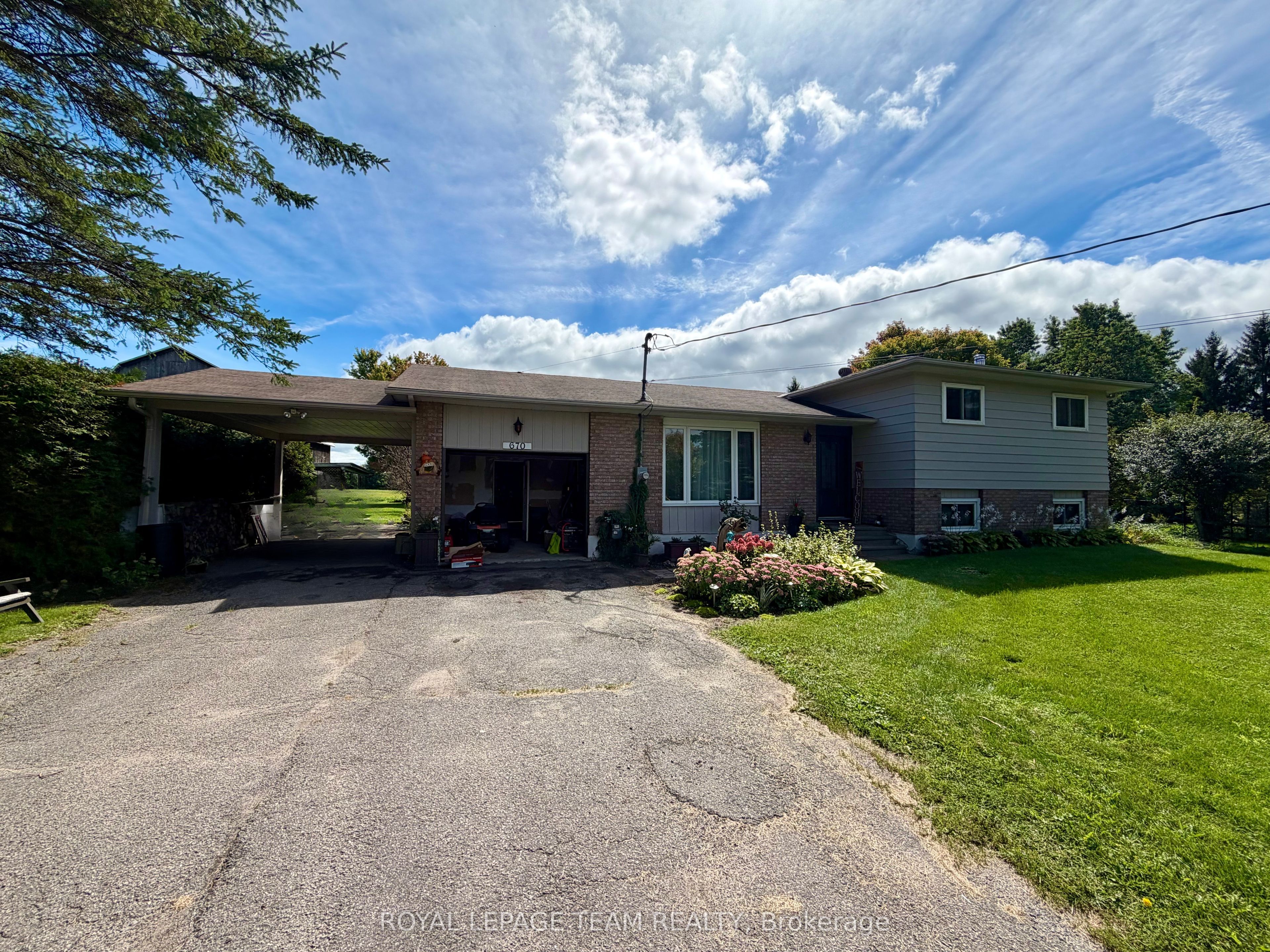670 Van Buren Street, North Grenville, ON K0G 1J0 photo 2
