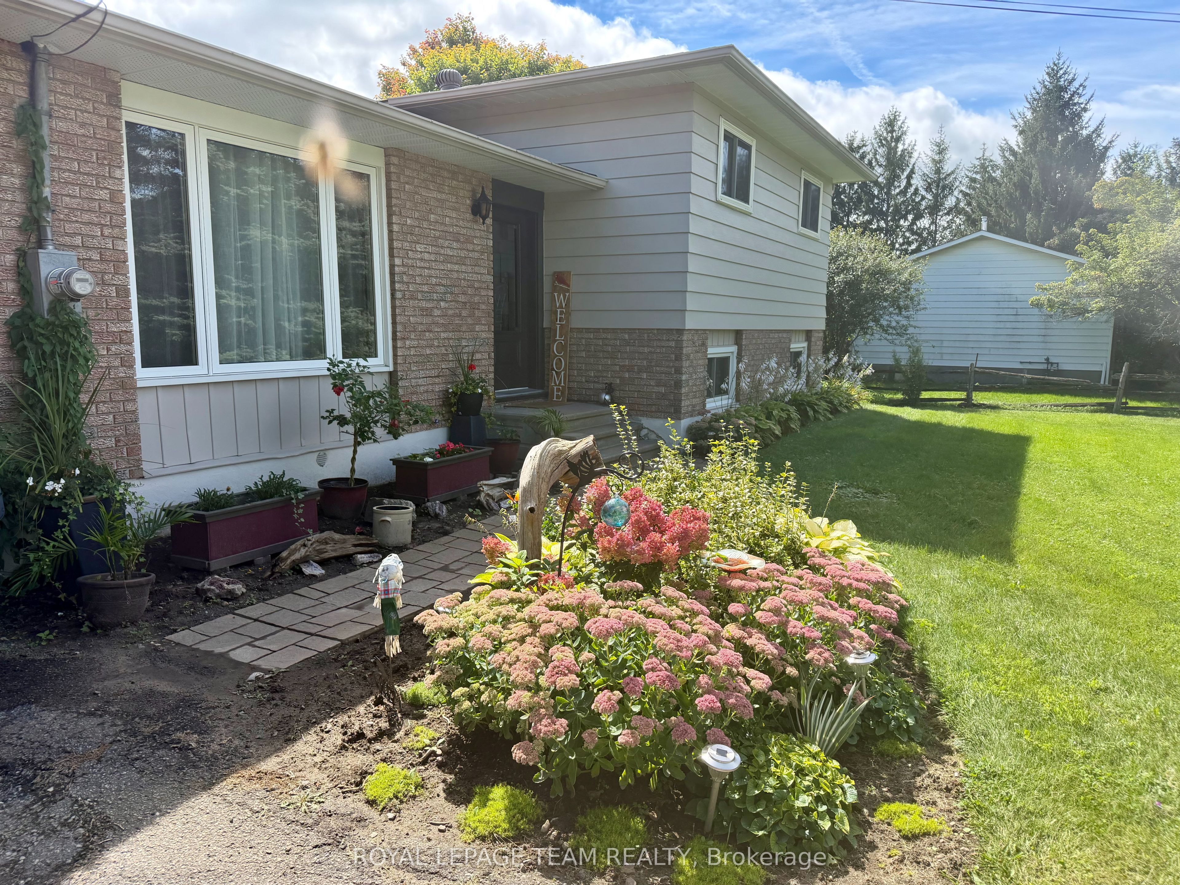 670 Van Buren Street, North Grenville, ON K0G 1J0 photo 3