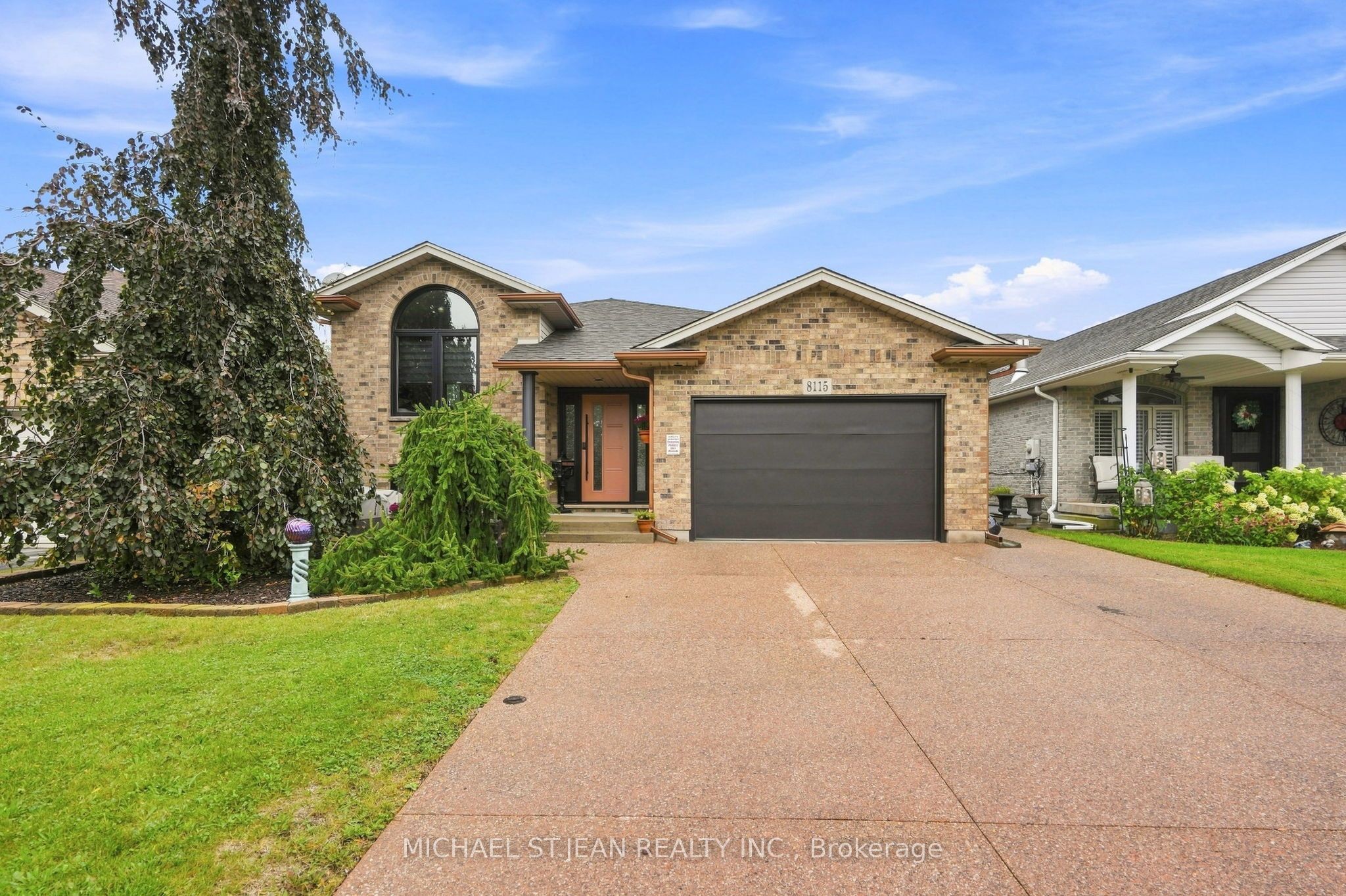 8115 Beaver Glen Drive, Niagara Falls, ON L2H 3K5 photo 2