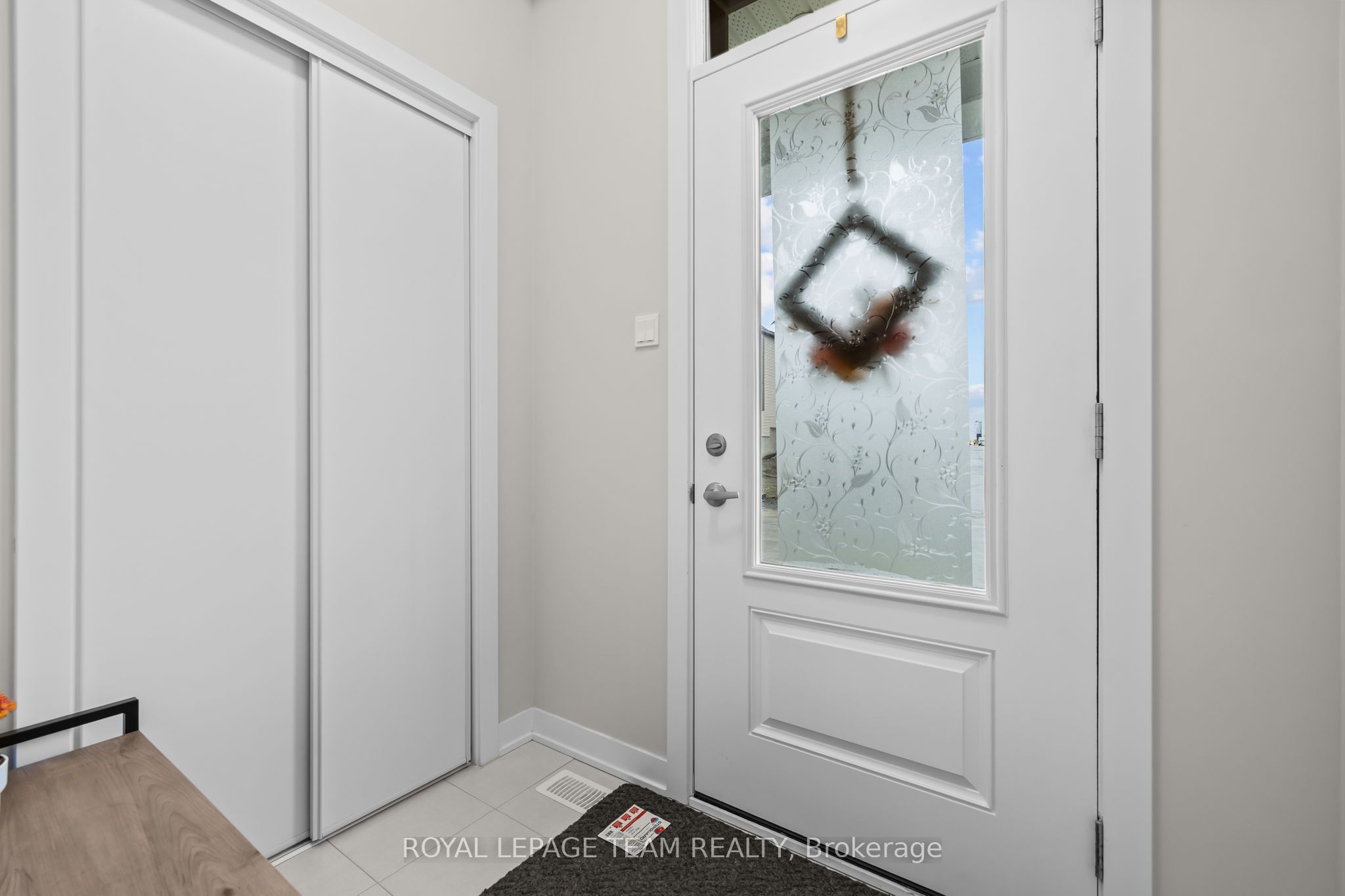 708 Expansion Road, Barrhaven, ON K2J 7G4 photo 2