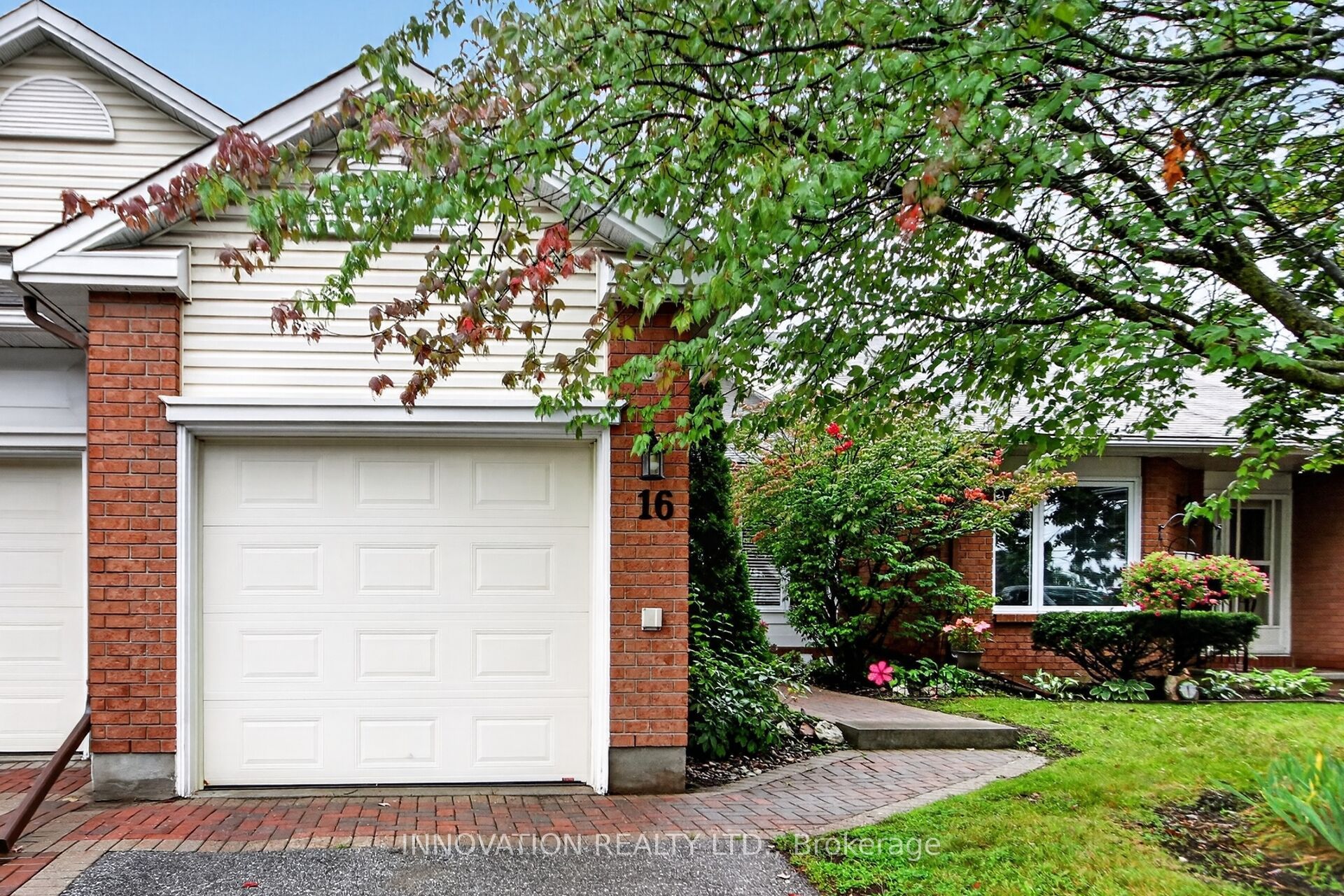 16 Heather Glen Court, Stittsville - Munster - Richmond, ON K2S 1L3