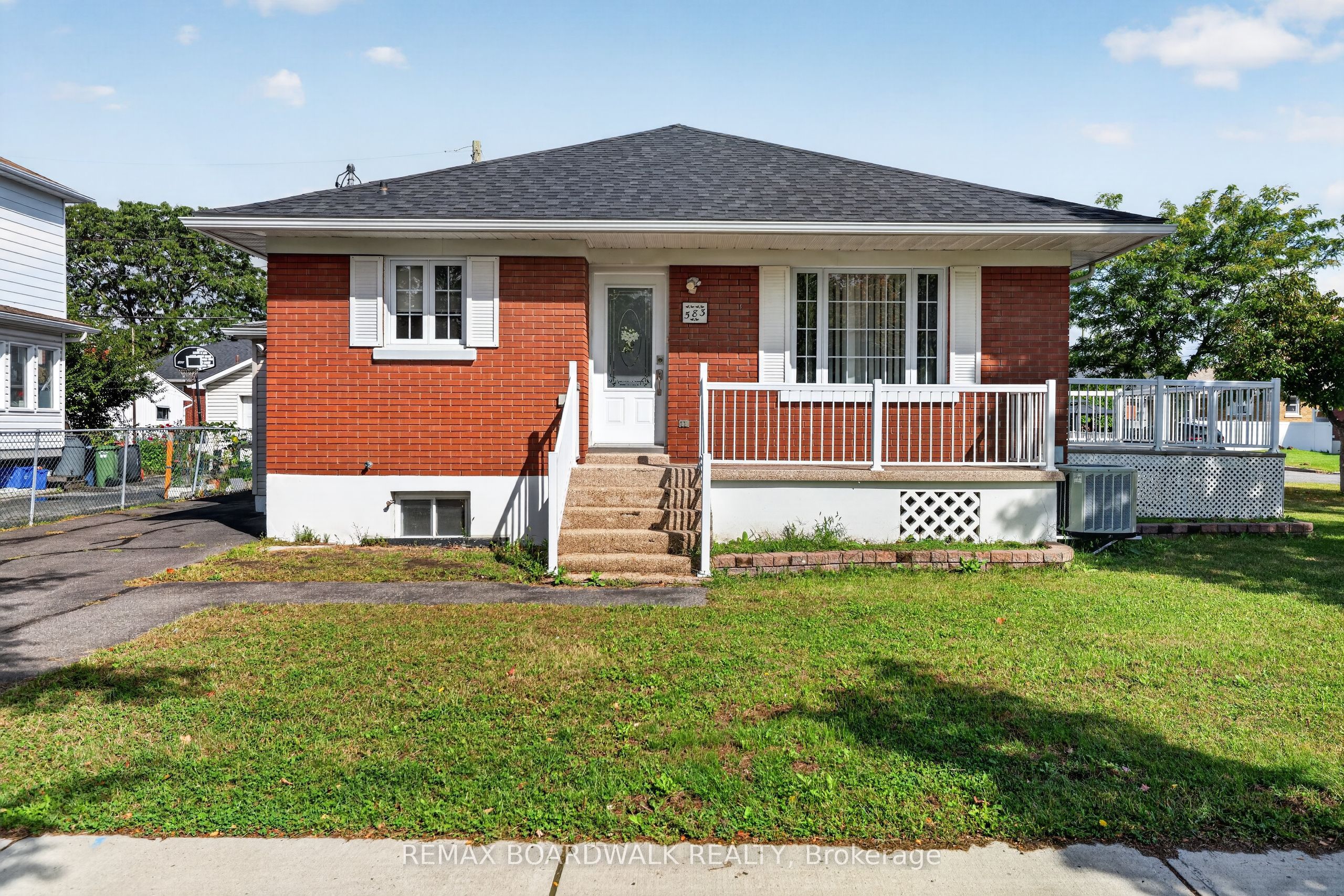 583 Donald Street, Overbrook - Castleheights and Area, ON K1K 1L5