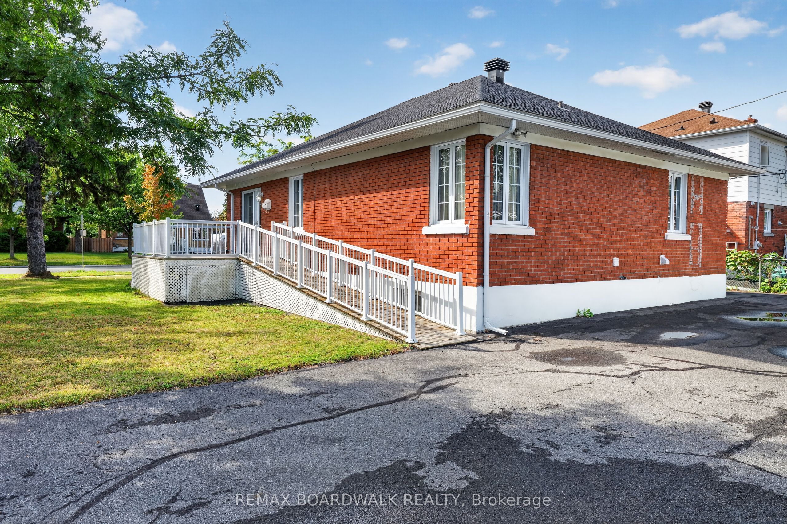 583 Donald Street, Overbrook - Castleheights and Area, ON K1K 1L5 photo 4