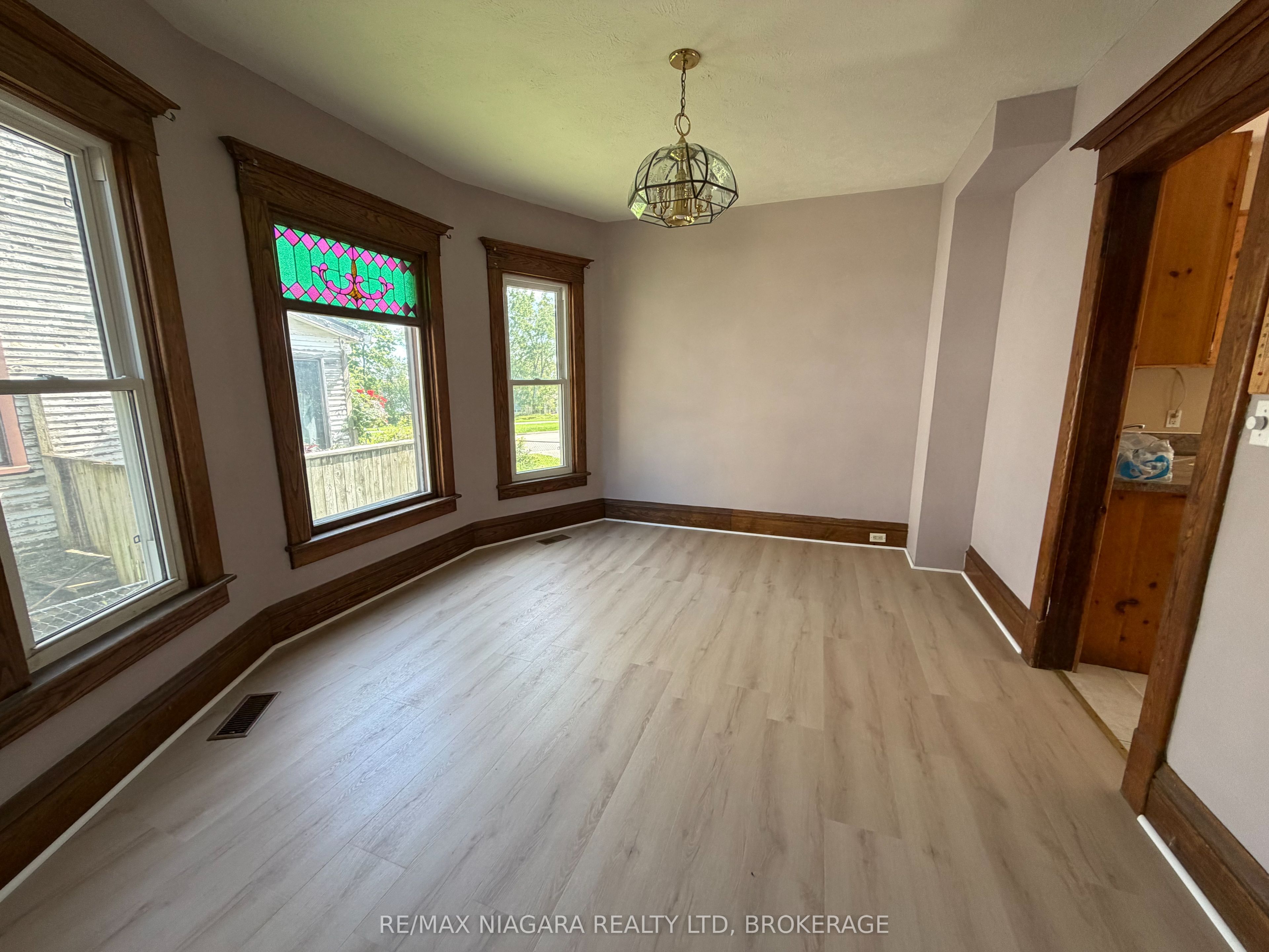 4712 Cookman Crescent, Niagara Falls, ON L2E 1C2 photo 4