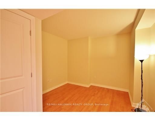 314 Central Park Drive 407, Carlington - Central Park, ON K2C 0R2 photo 3