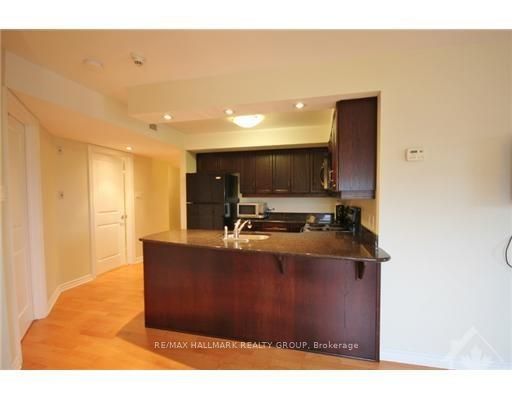 314 Central Park Drive 407, Carlington - Central Park, ON K2C 0R2 photo 5
