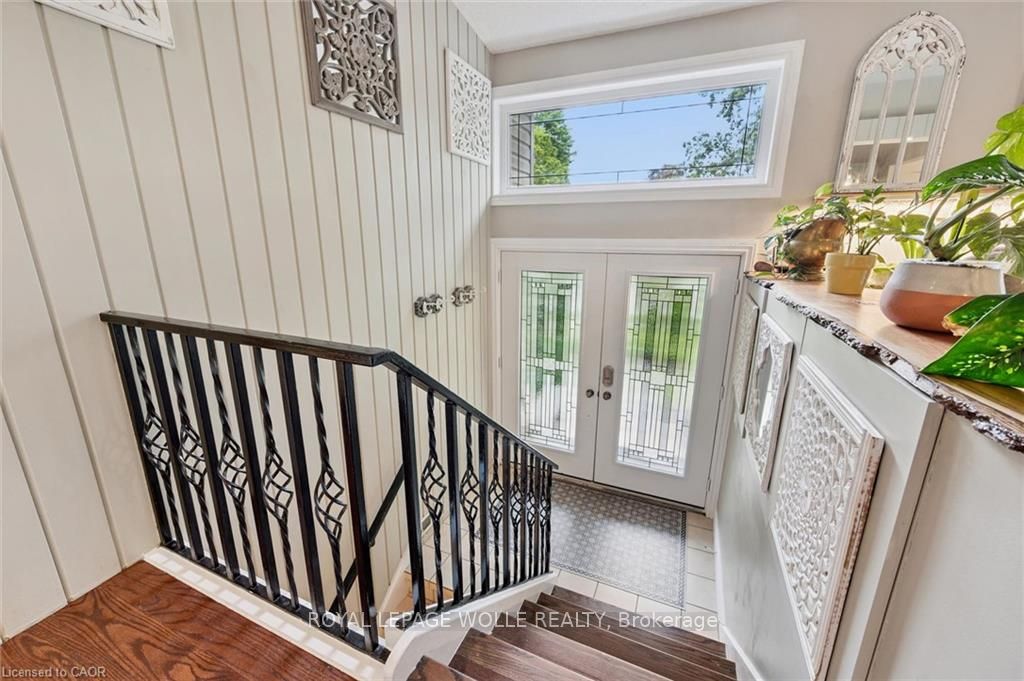 100 Forest Hill Drive, Kitchener, ON N2M 4G3 photo 5