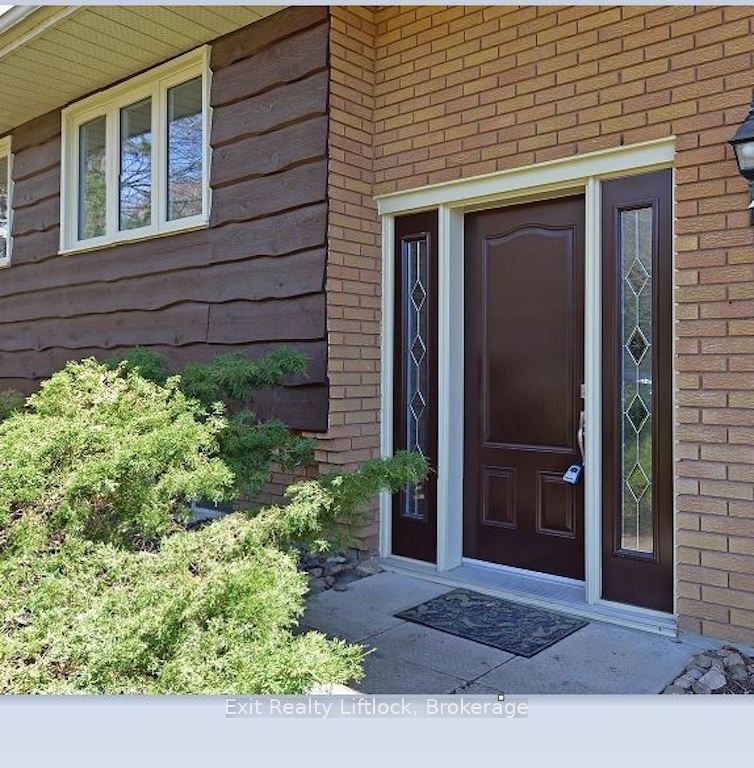 4 Wallis Drive Main Floor, Peterborough, ON K9J 6B7 photo 3