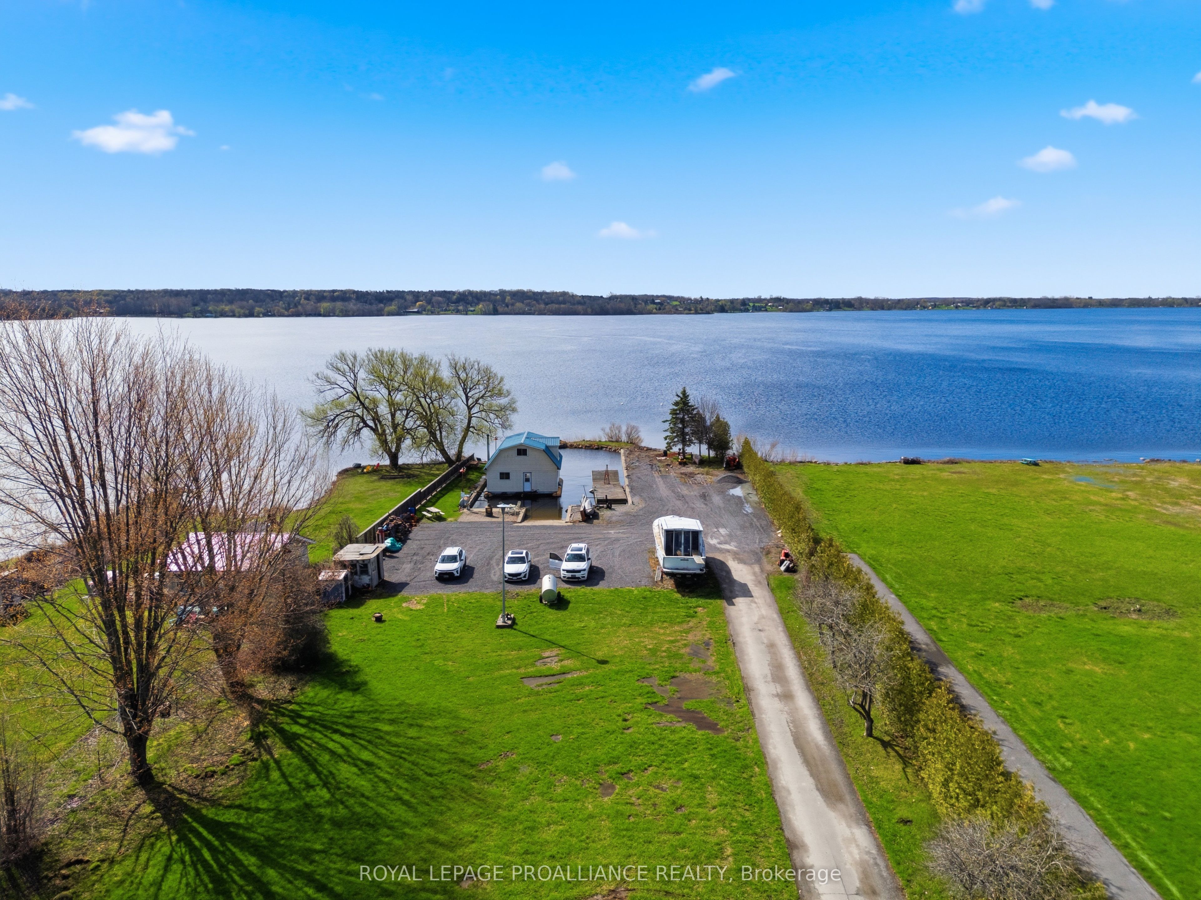 578B Old Highway 2, Quinte West, ON K8V 5P5 photo 4
