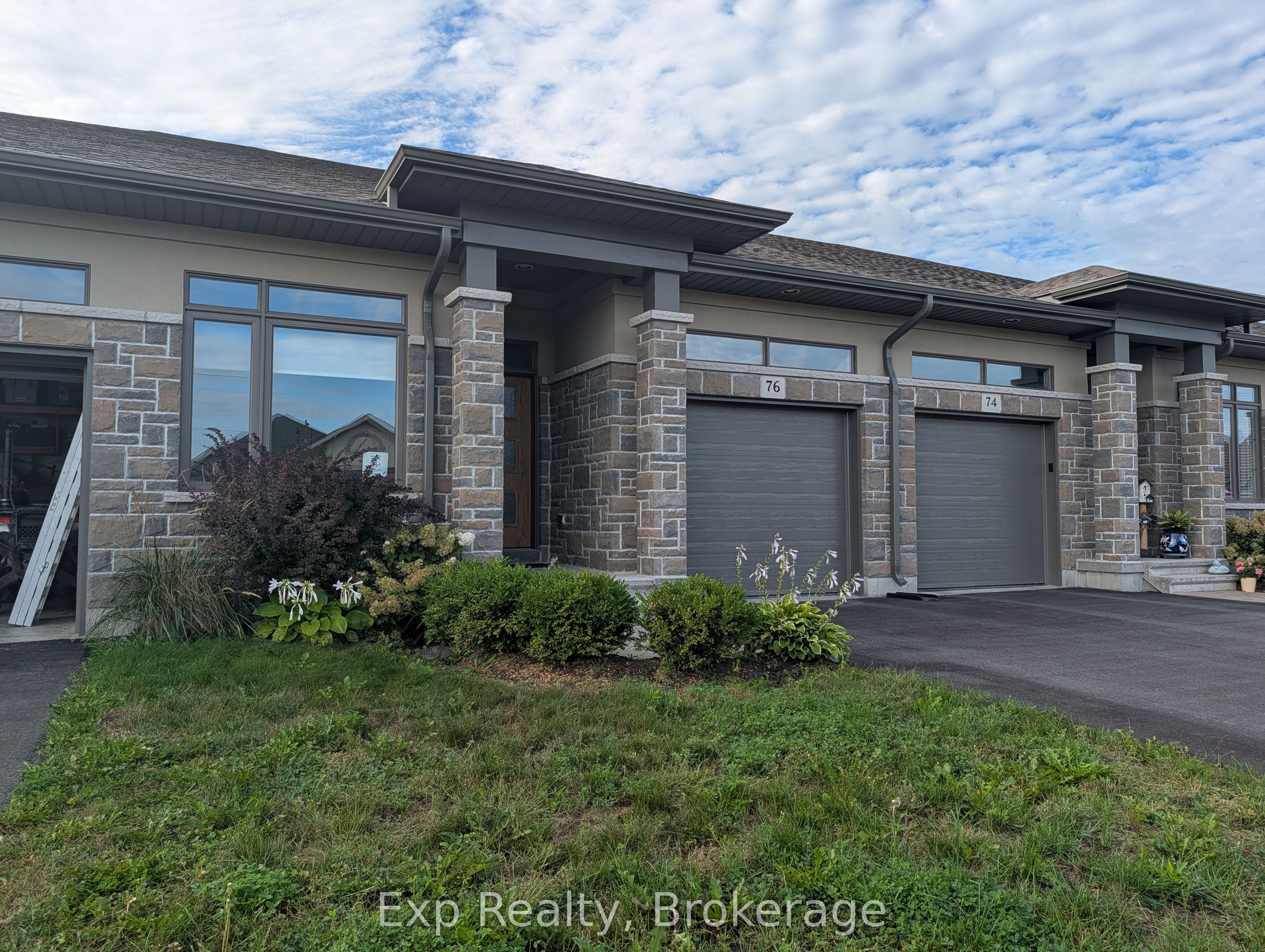 76 Covington Crescent, Belleville, ON K8N 0L1 photo 2