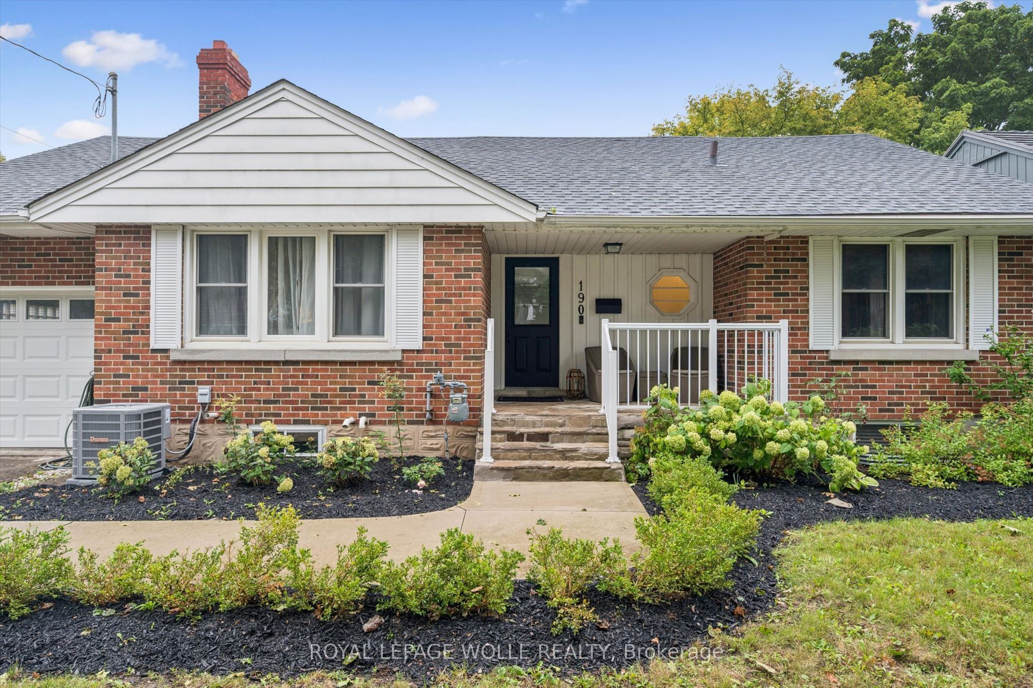 190 East Avenue, Kitchener, ON N2H 1Z2 photo 2