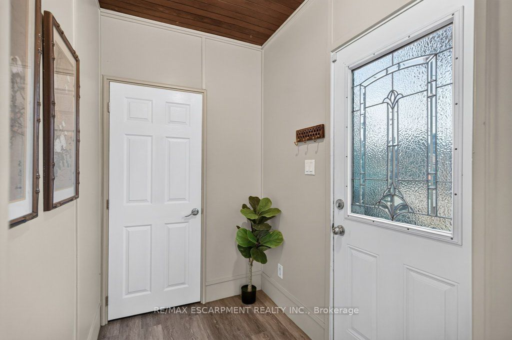 50 WEXFORD Avenue S, Hamilton, ON L8K 2N6 photo 3