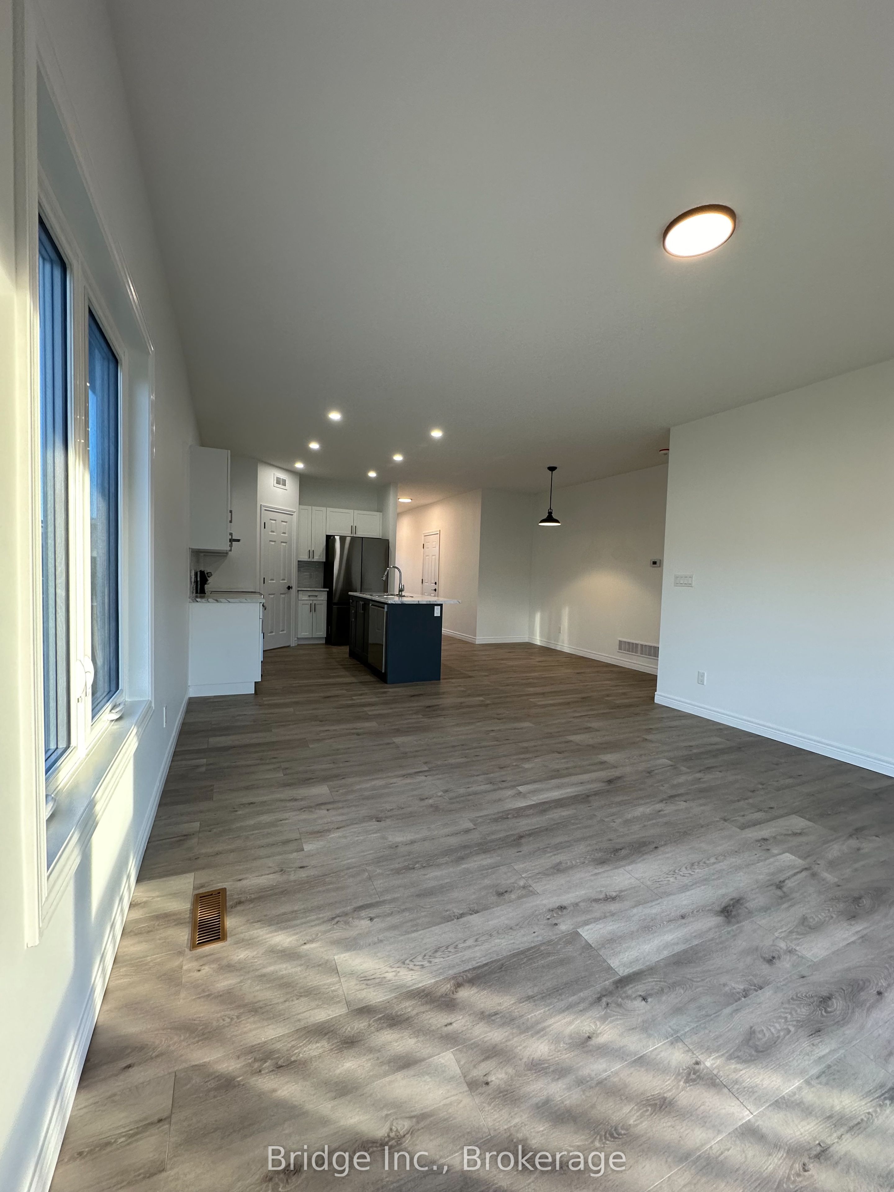 17 Dayton Court, Prince Edward County, ON K0K 2T0 photo 4
