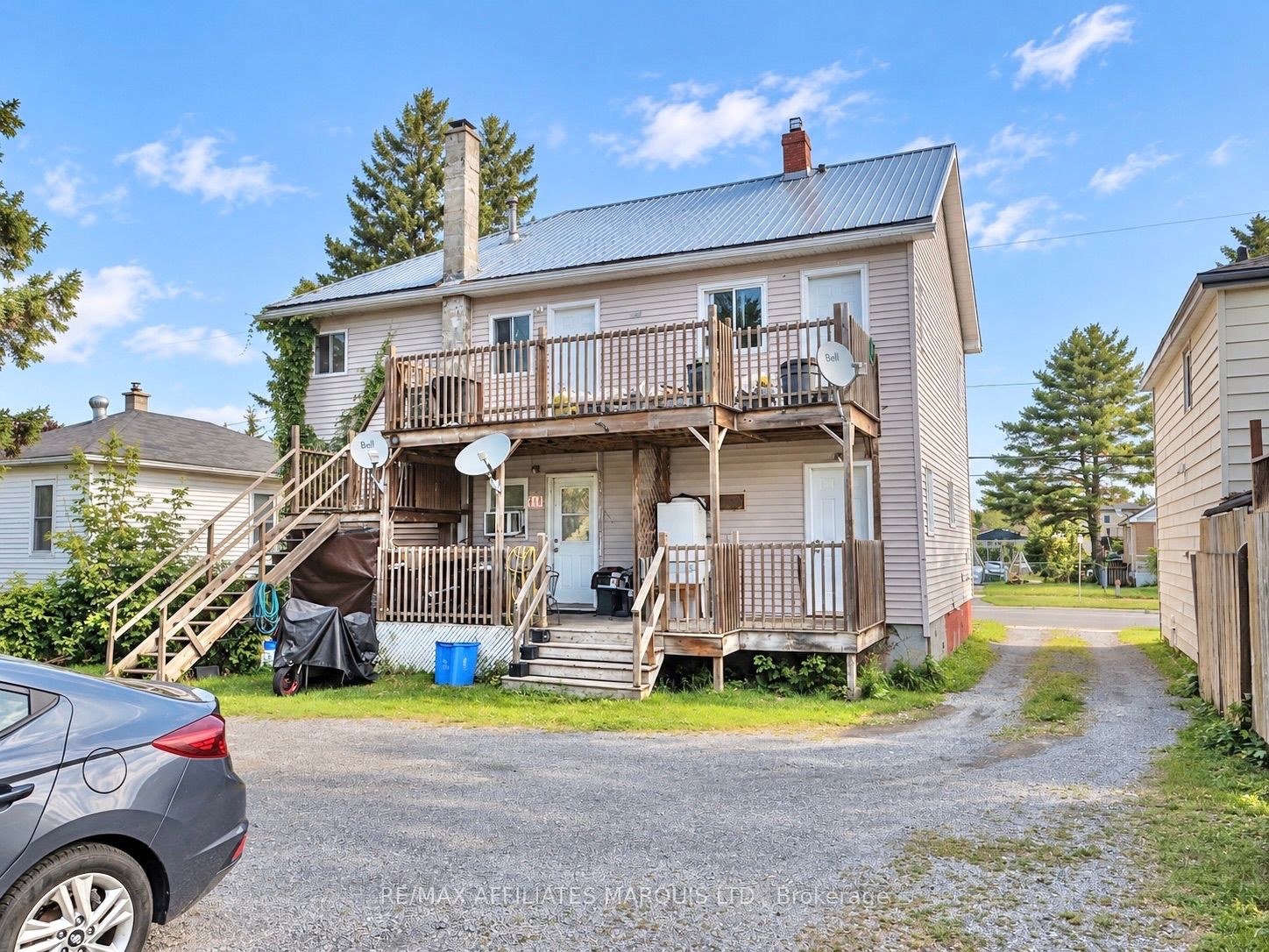 1316 Cumberland Street, Cornwall, ON K6J 4K7 photo 2