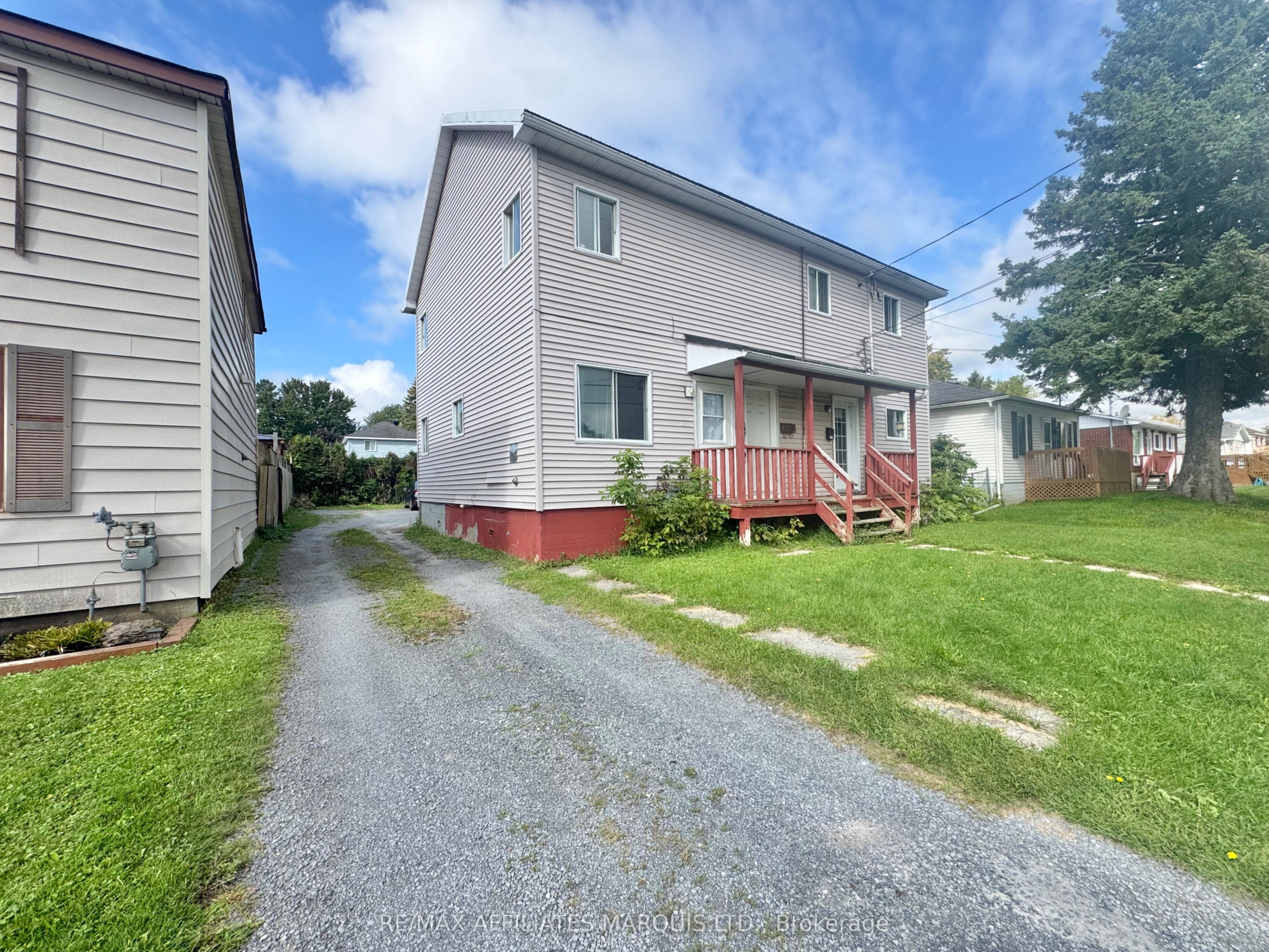 1316 Cumberland Street, Cornwall, ON K6J 4K7 photo 3