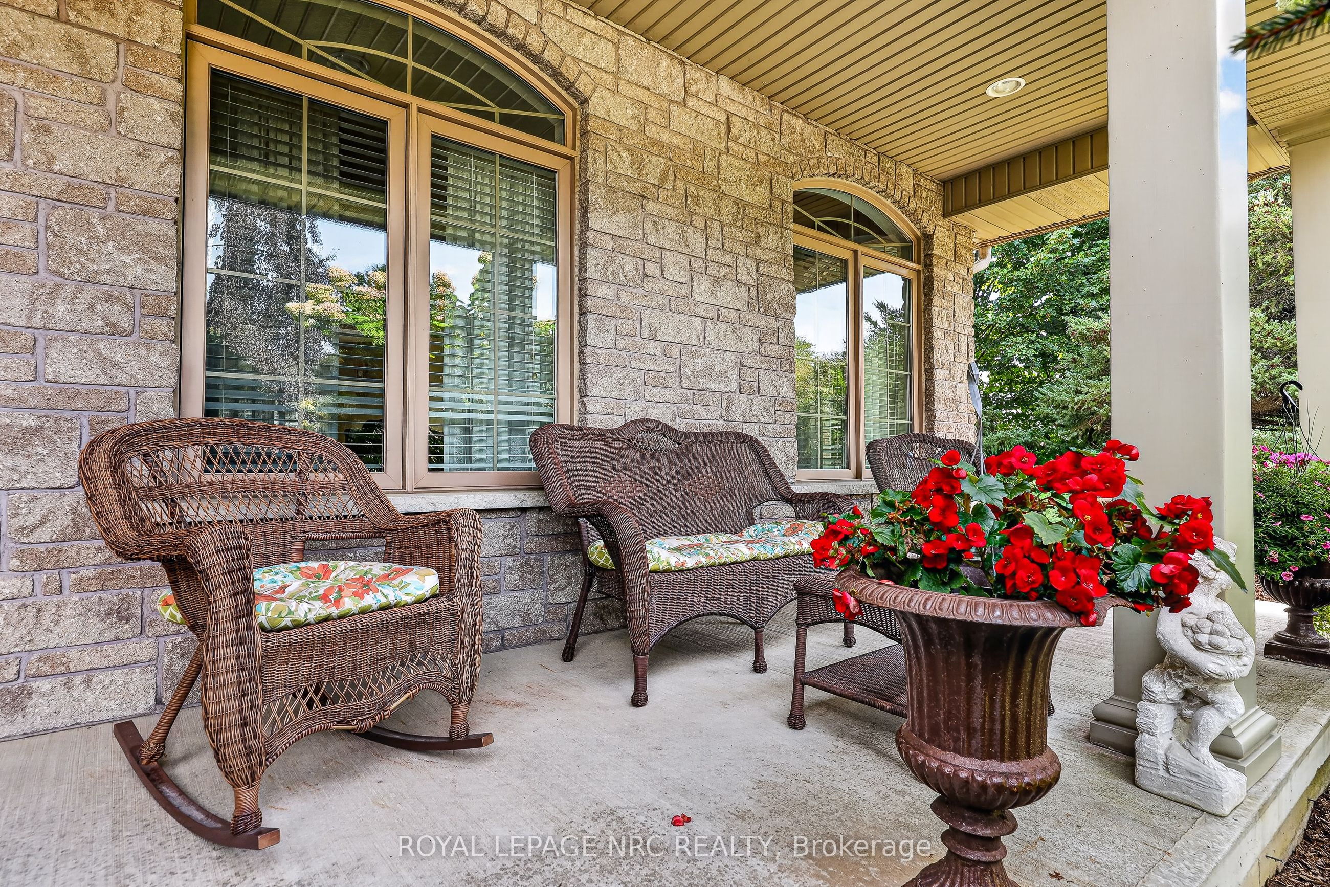 400 Lakeview Drive, Woodstock, ON N4T 1V3 photo 4