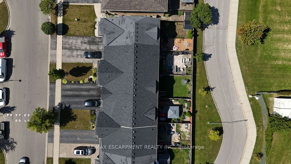 336 Pinehill Drive, Hamilton, ON L0R 1P0 photo 2