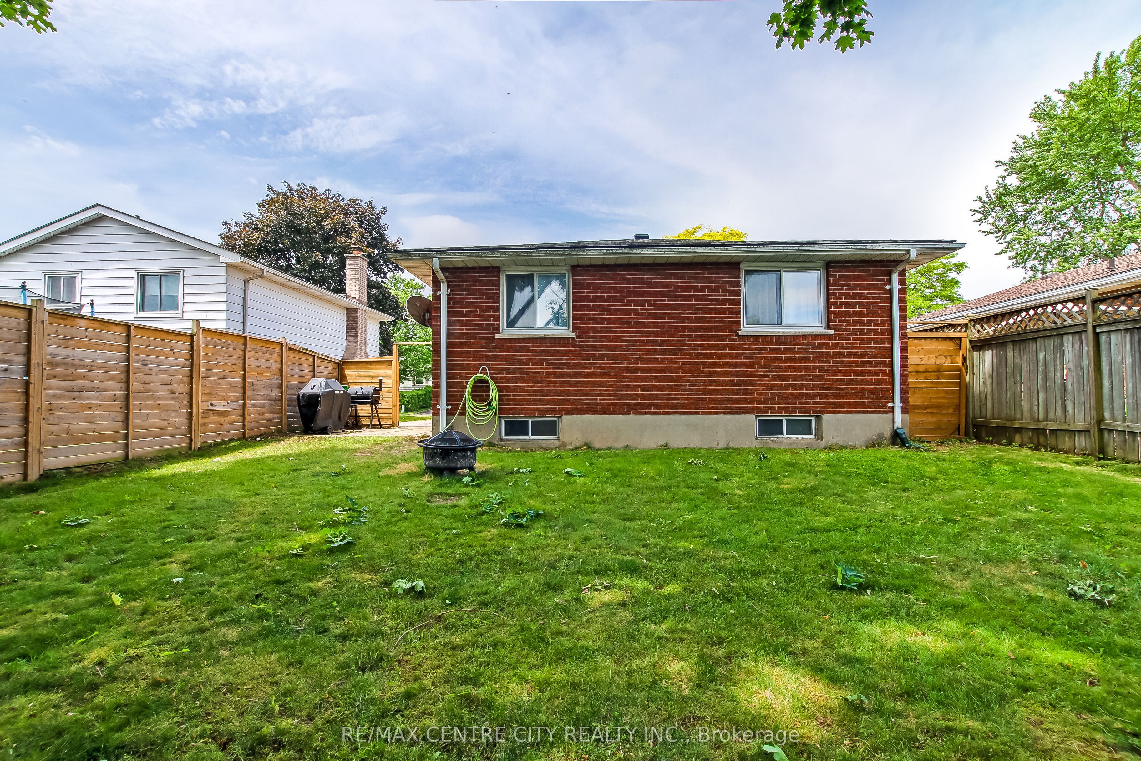 91 Moore Avenue, Aylmer, ON N5H 2Z8 photo 2