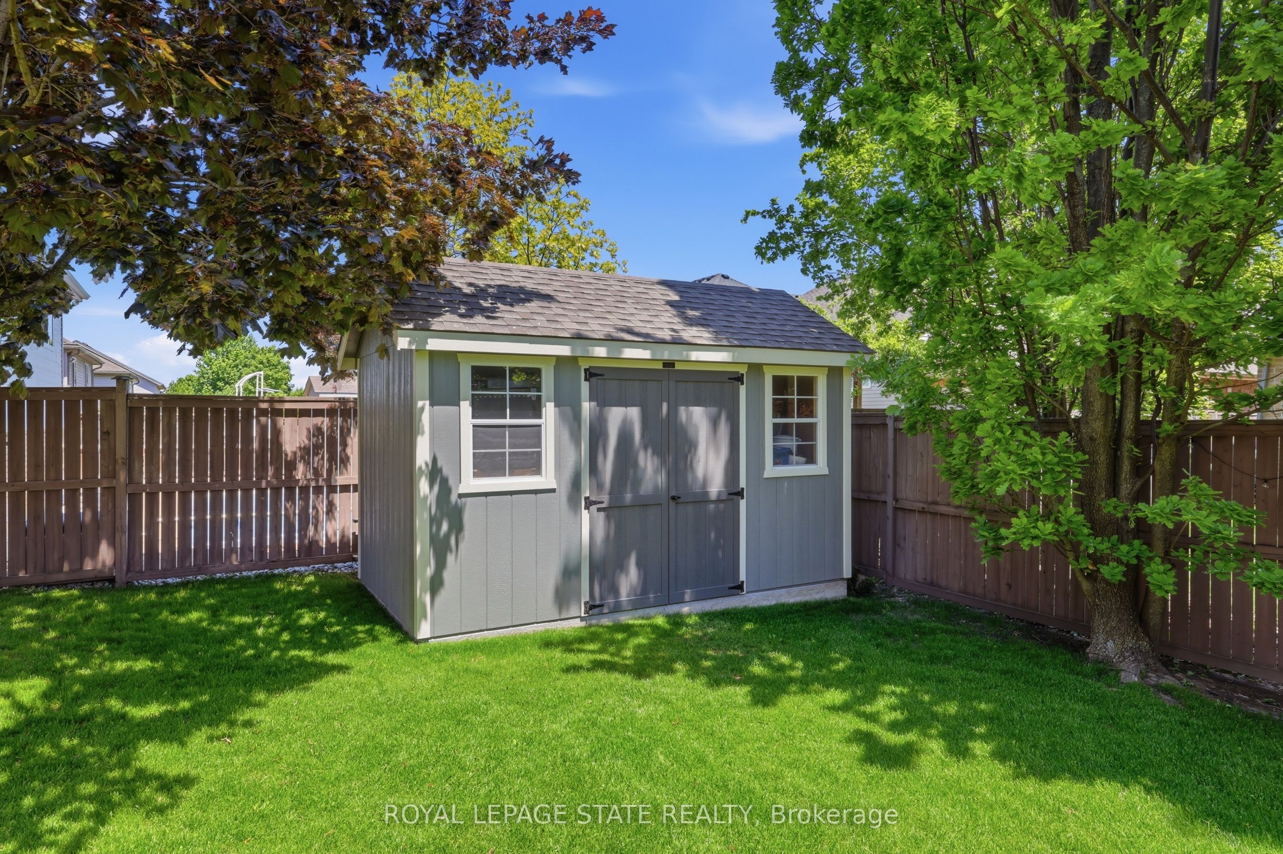 56 MCCAFFERY Crescent, St. Catharines, ON L2S 3Z5 photo 4