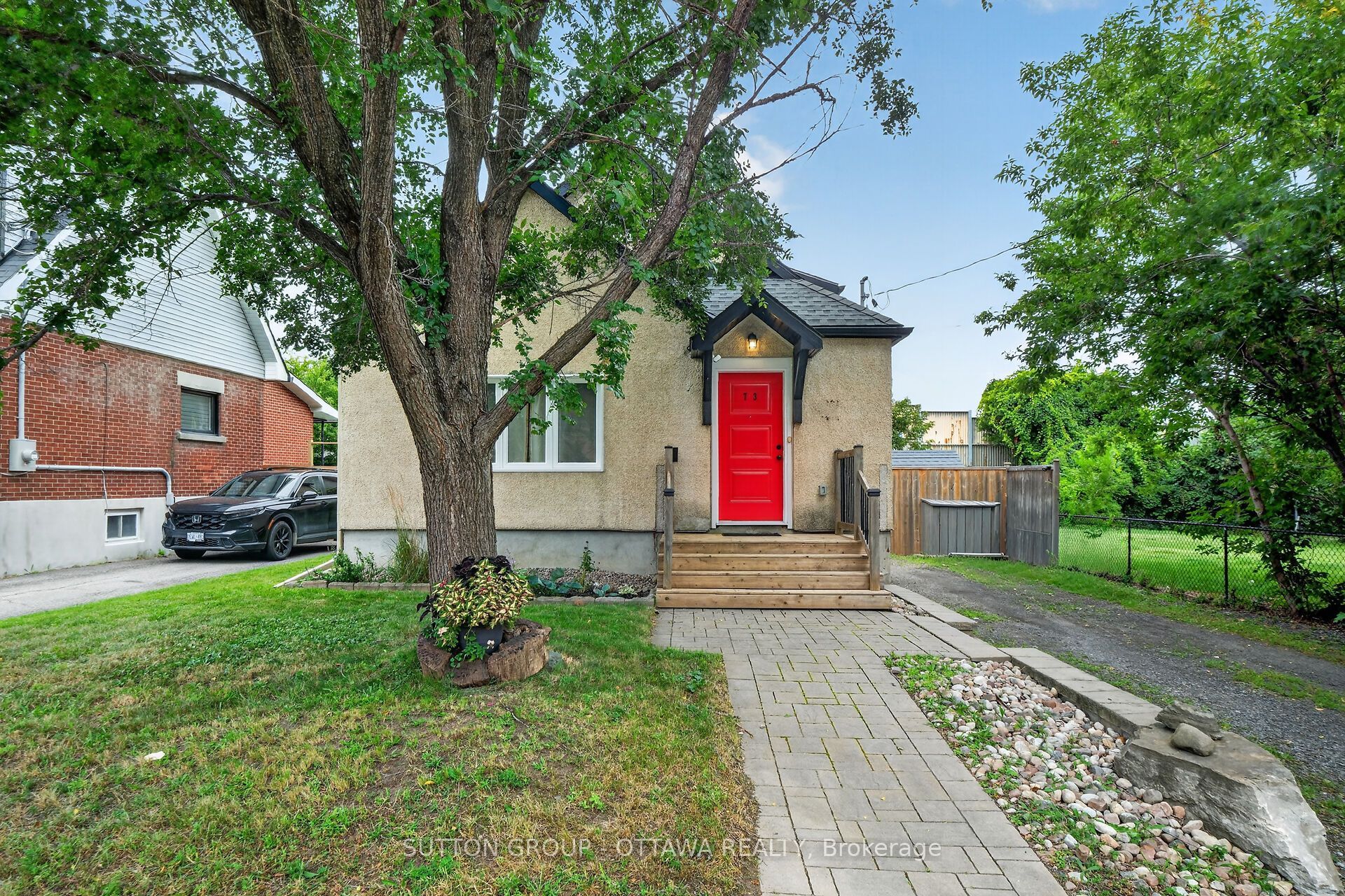 73 Young Street, Dows Lake - Civic Hospital and Area, ON K1Y 3P5