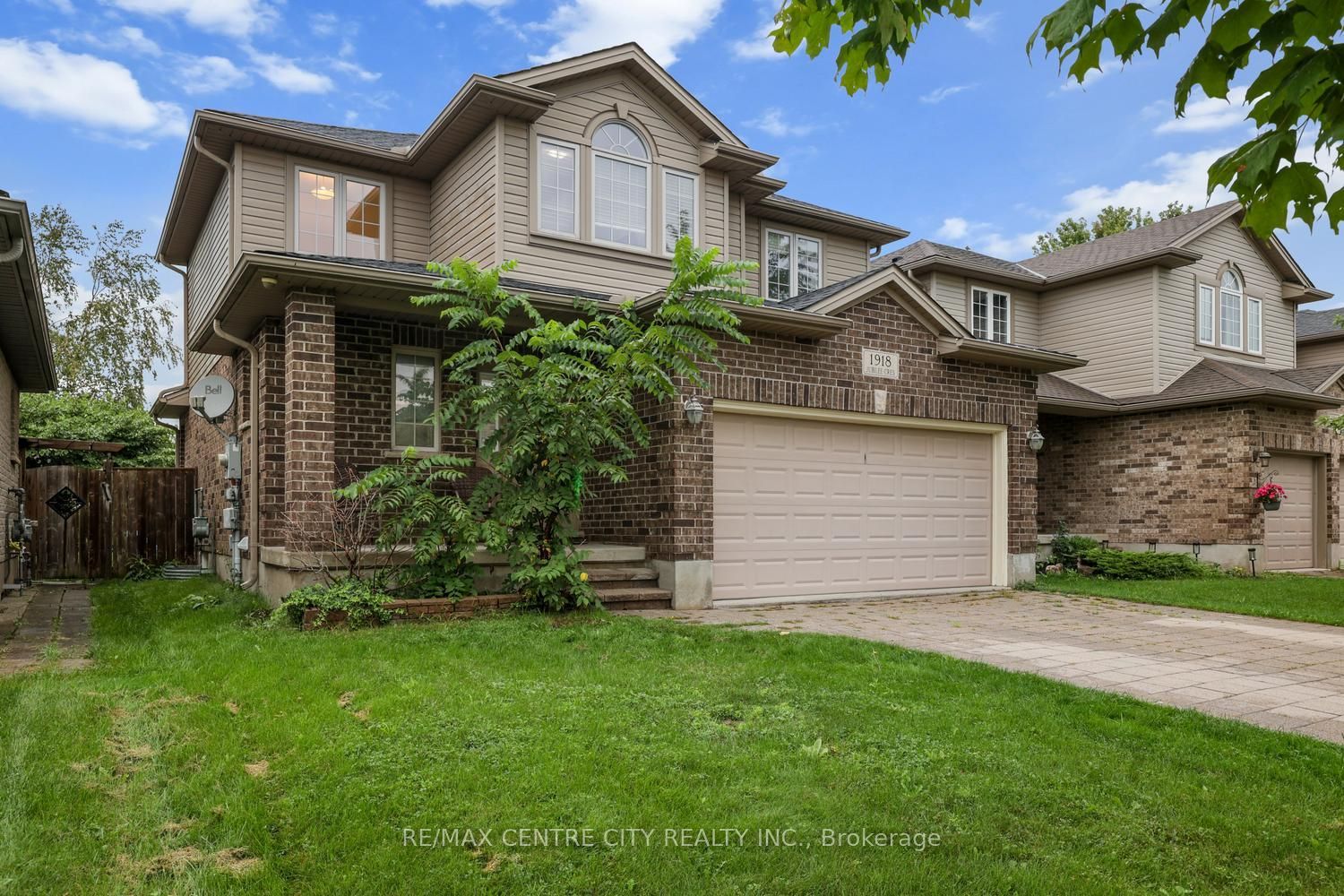 1918 Jubilee Crescent, London North, ON N6G 0H6 photo 2