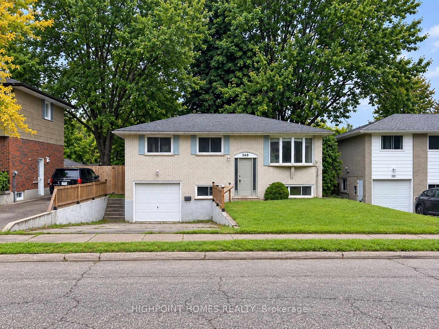 560 Glen Forrest Boulevard, Waterloo, ON N2L 4J2 photo 3