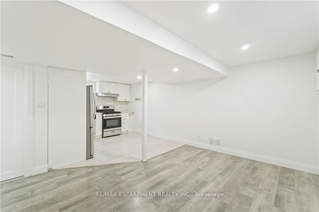 65 Almond Street LOWER, Welland, ON L3B 3P6 photo 4