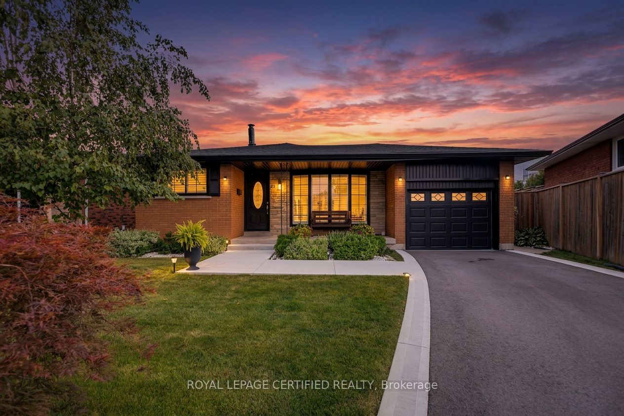 24 Northgate Drive, Hamilton, ON L8T 2Y7