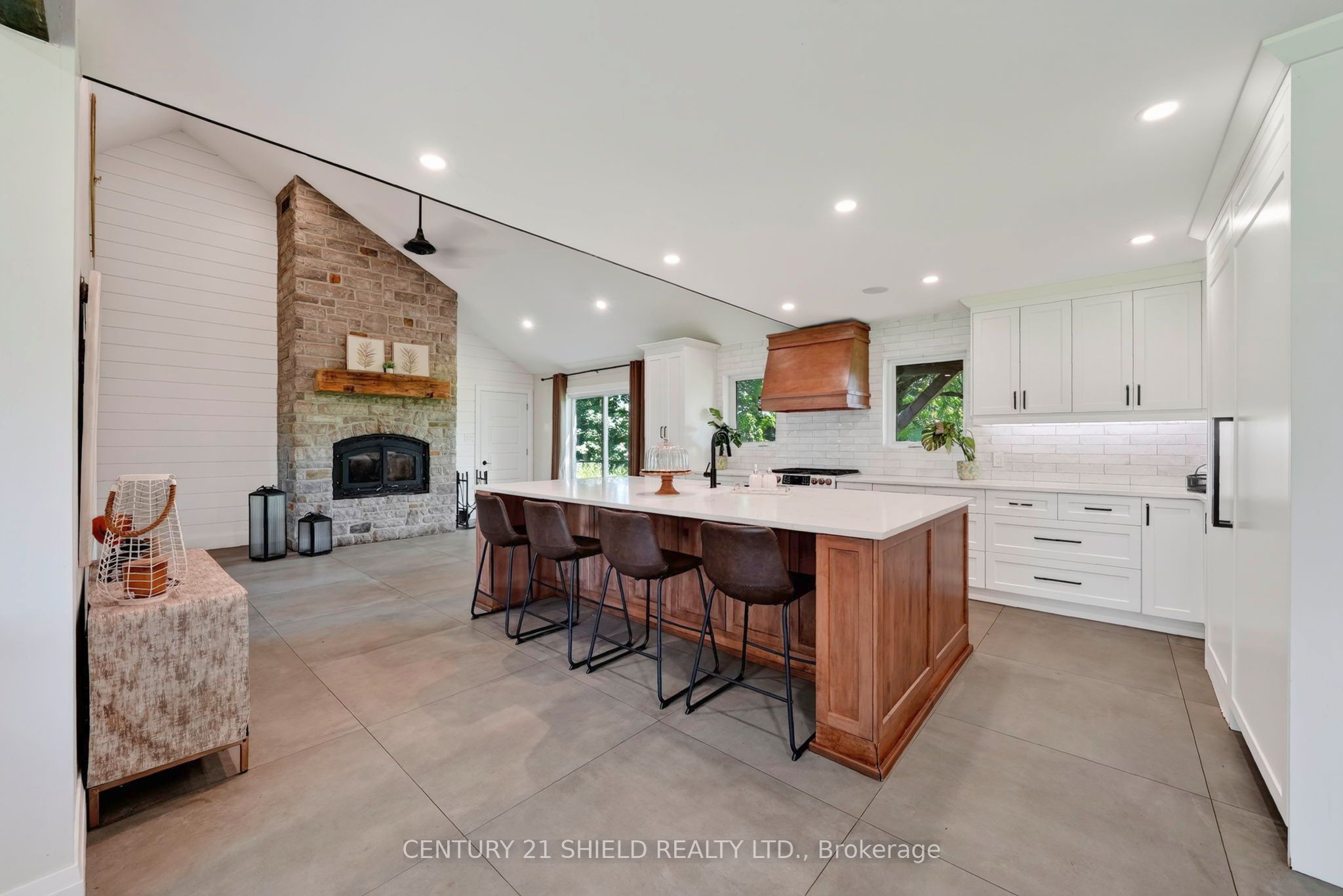 18322 Glen Road, South Glengarry, ON K0C 2J0 photo 5