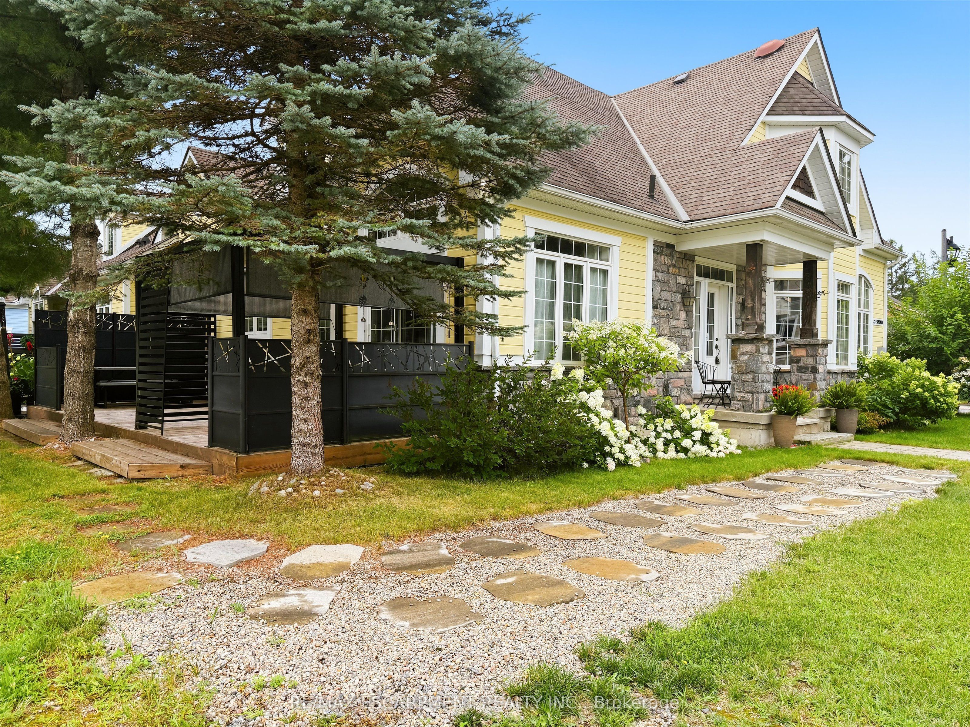 23 Spencer Street, Bracebridge, ON P1L 0B7 photo 3