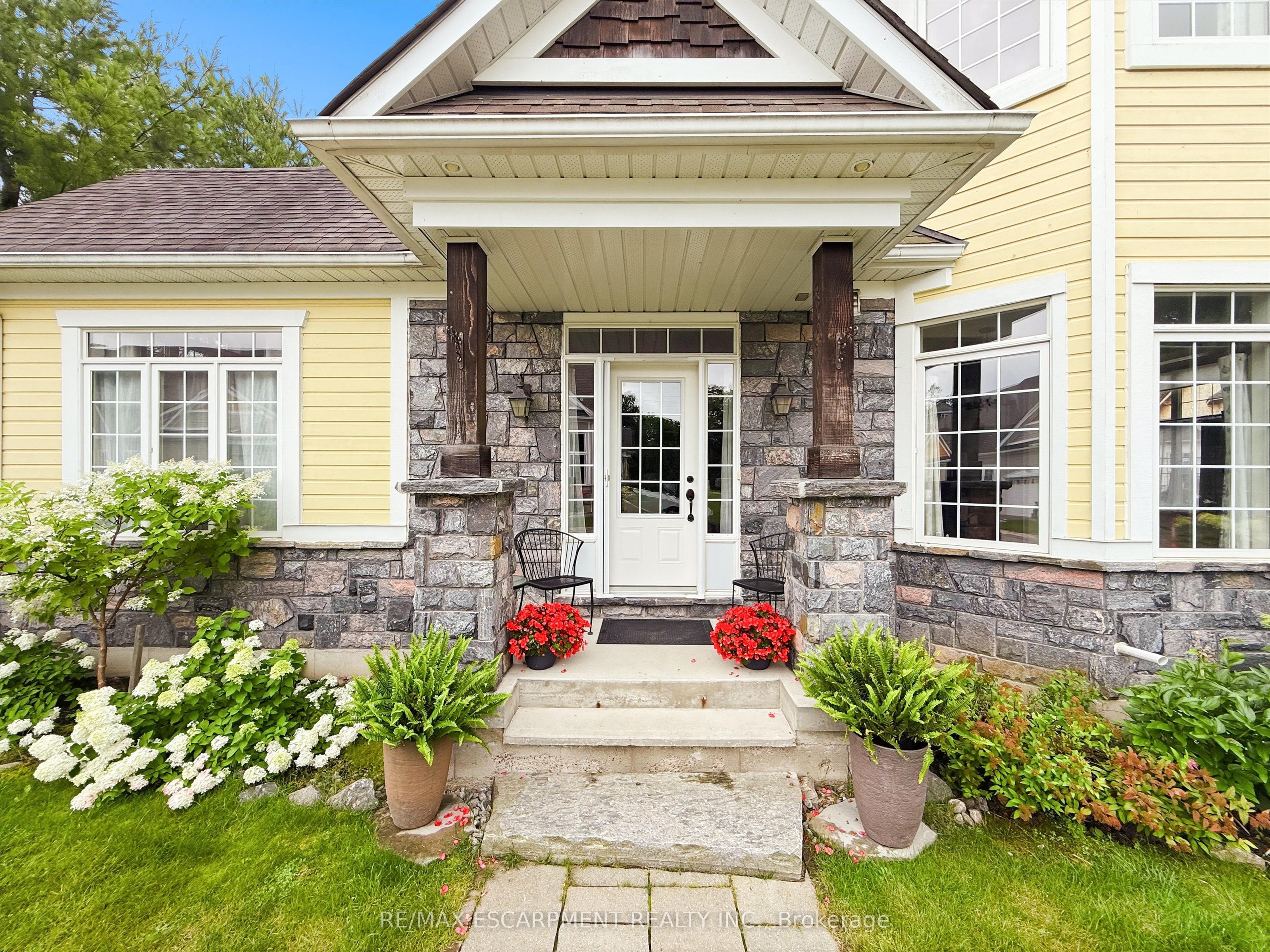 23 Spencer Street, Bracebridge, ON P1L 0B7 photo 4