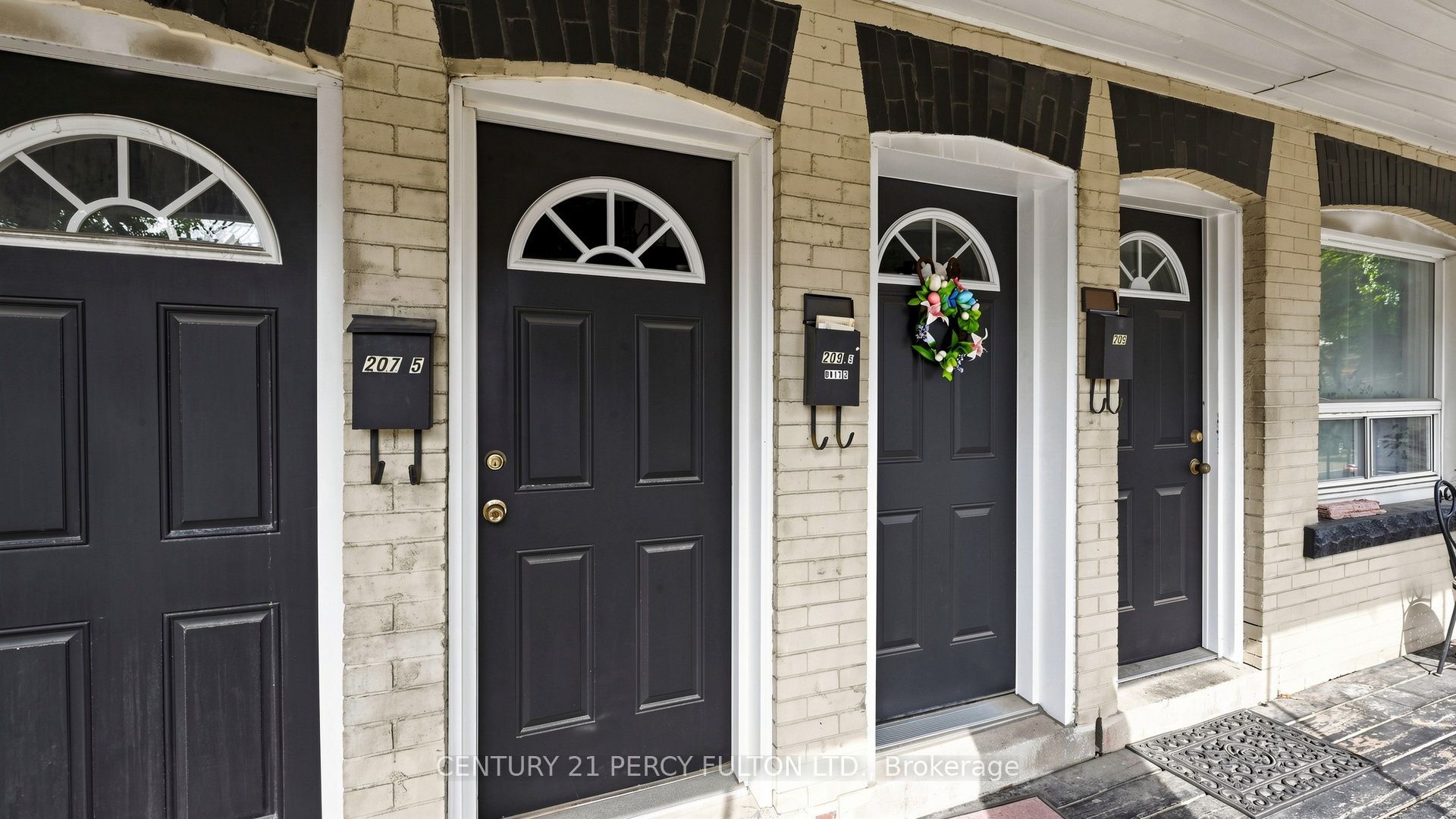 207-209 Victoria Avenue N, Hamilton, ON L8L 5E9 photo 4