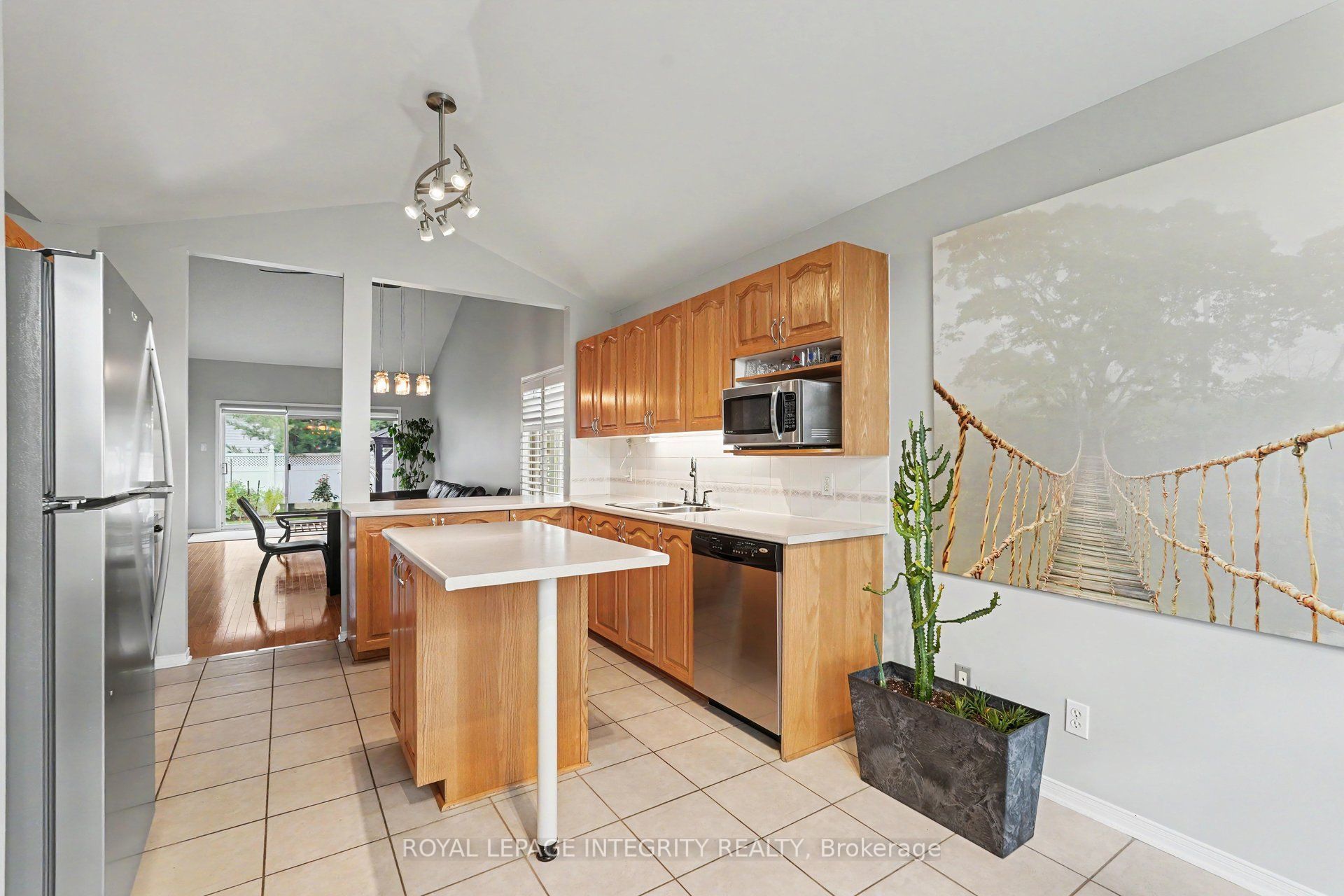 50 Baypointe Crescent, Barrhaven, ON K2G 6R1 photo 5