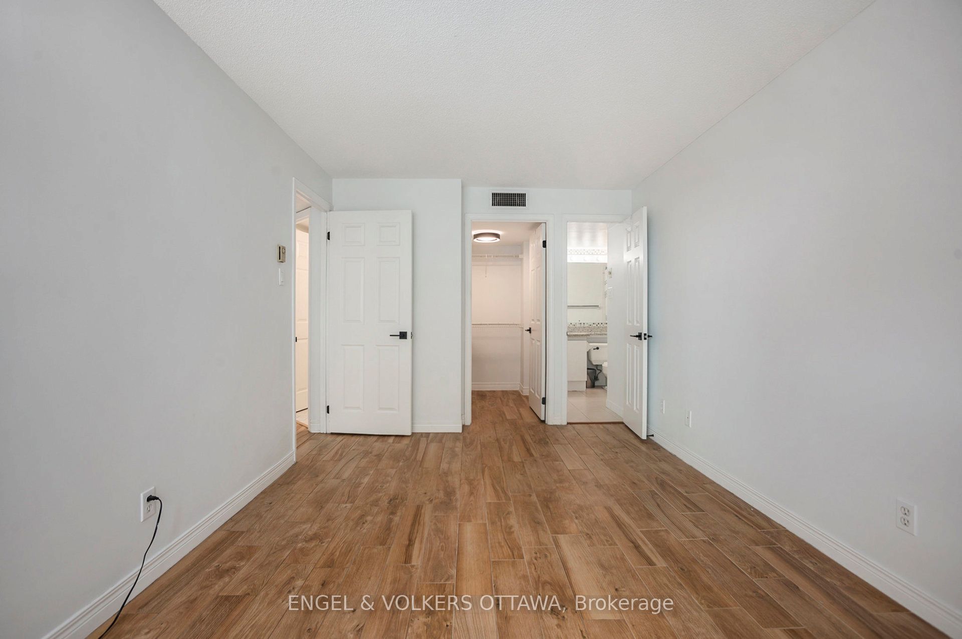 550 Cambridge Street S 507, Dows Lake - Civic Hospital and Area, ON K1S 5N3 photo 4