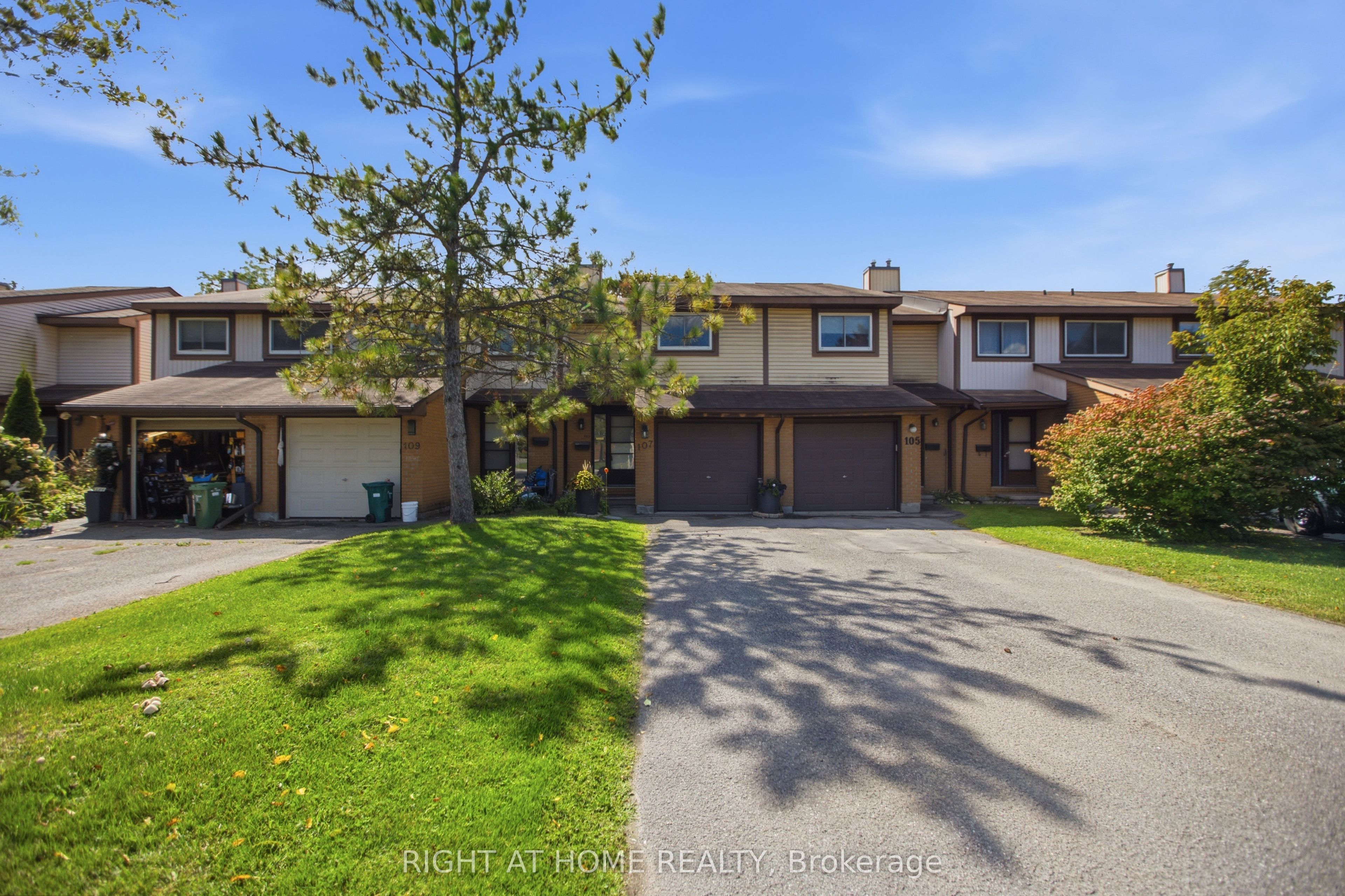 107 Castlefrank Road 8, Kanata, ON K2L 2Y1