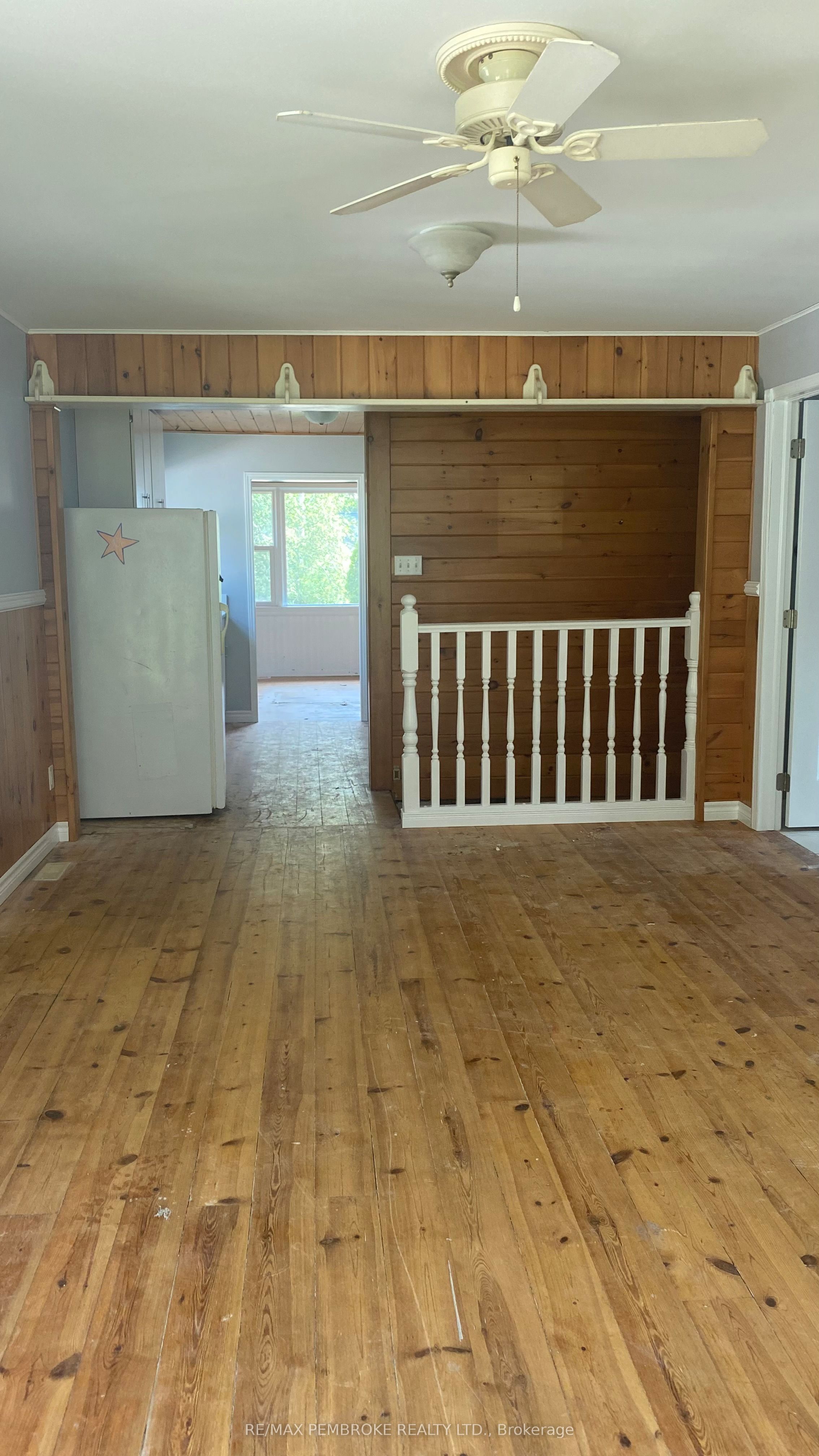 53 Huron Street, Deep River, ON K0J 1P0 photo 3