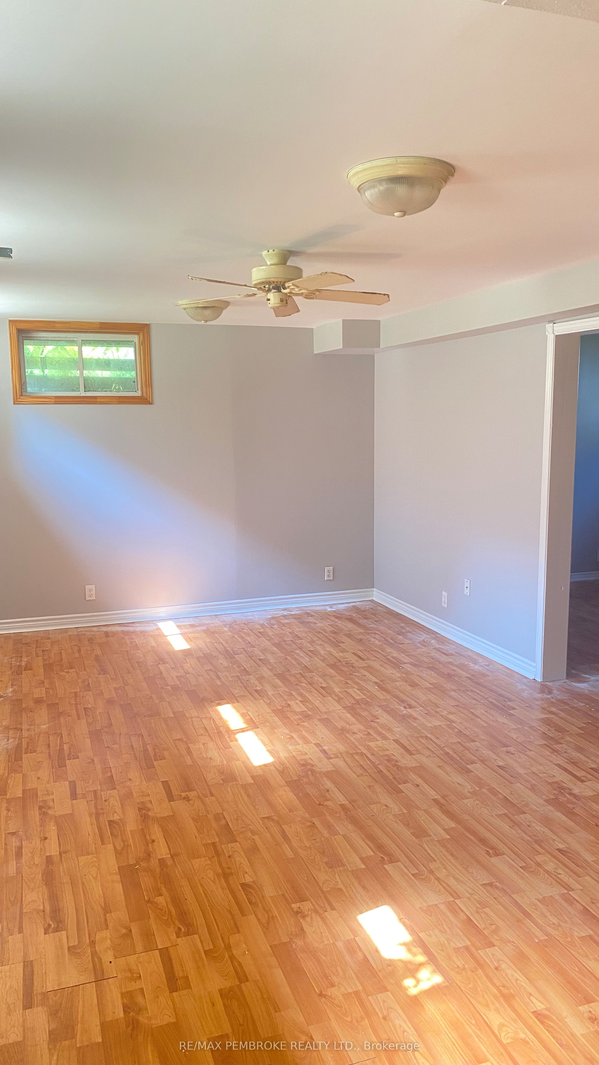 53 Huron Street, Deep River, ON K0J 1P0 photo 4