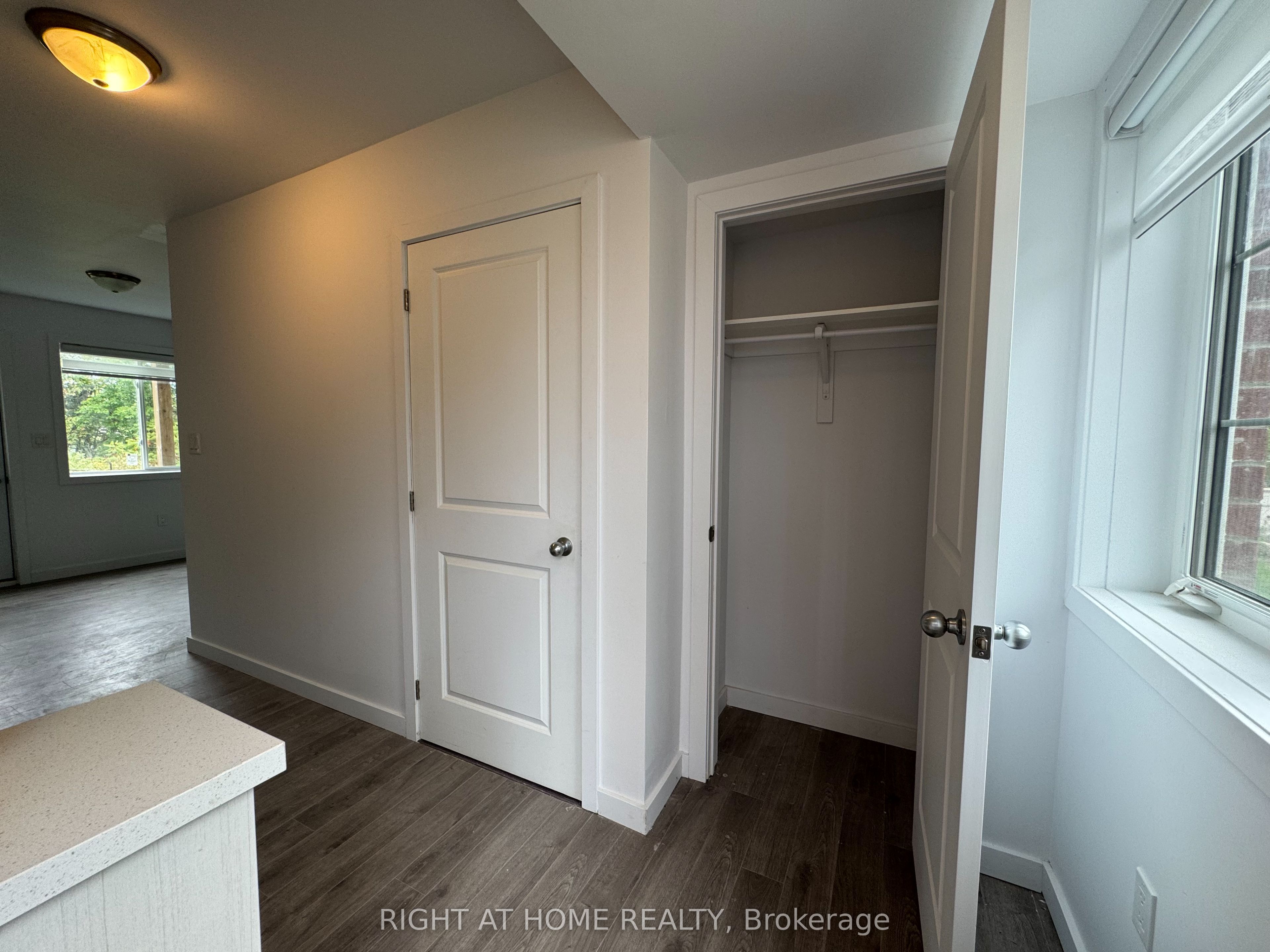 99 Highriver Trail (LOWER), Welland, ON L3C 0H6 photo 2