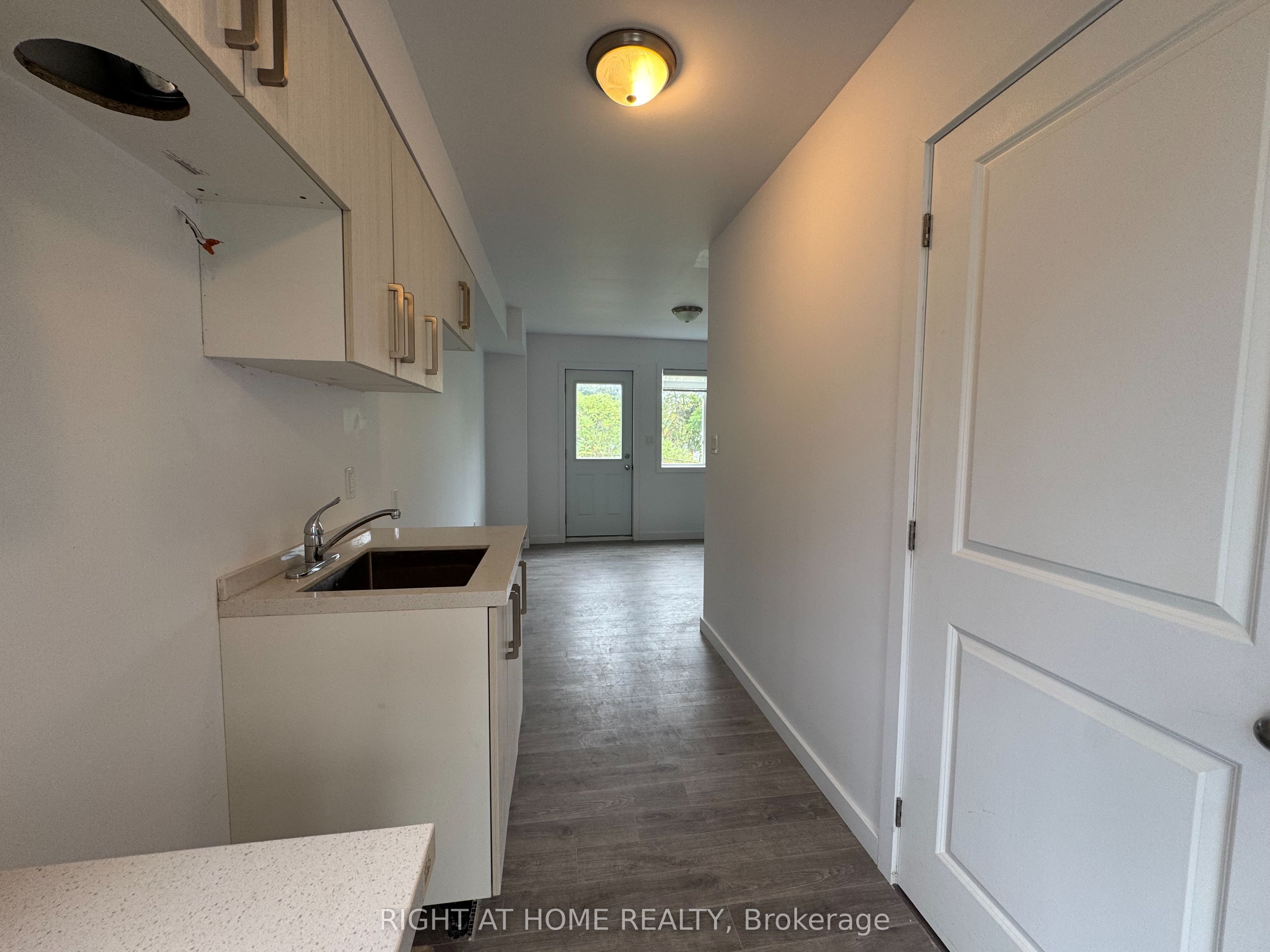 99 Highriver Trail (LOWER), Welland, ON L3C 0H6 photo 3