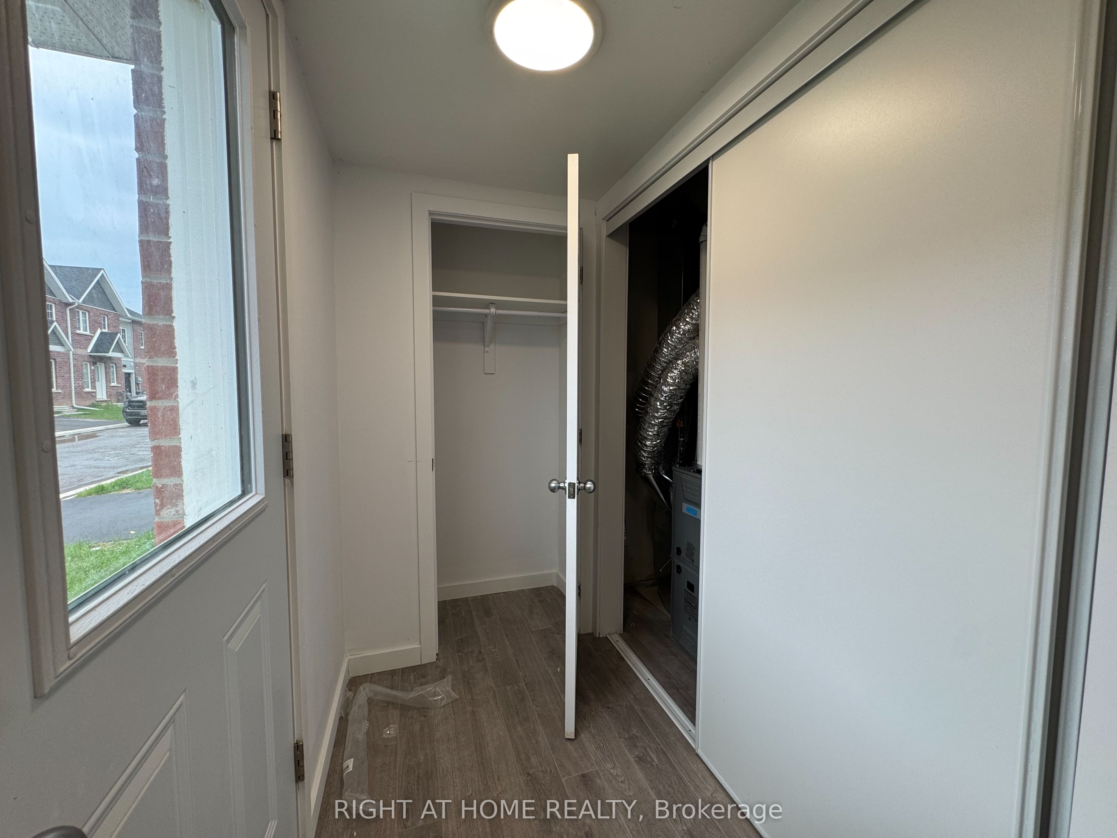 99 Highriver Trail (MAIN), Welland, ON L3C 0H6 photo 3