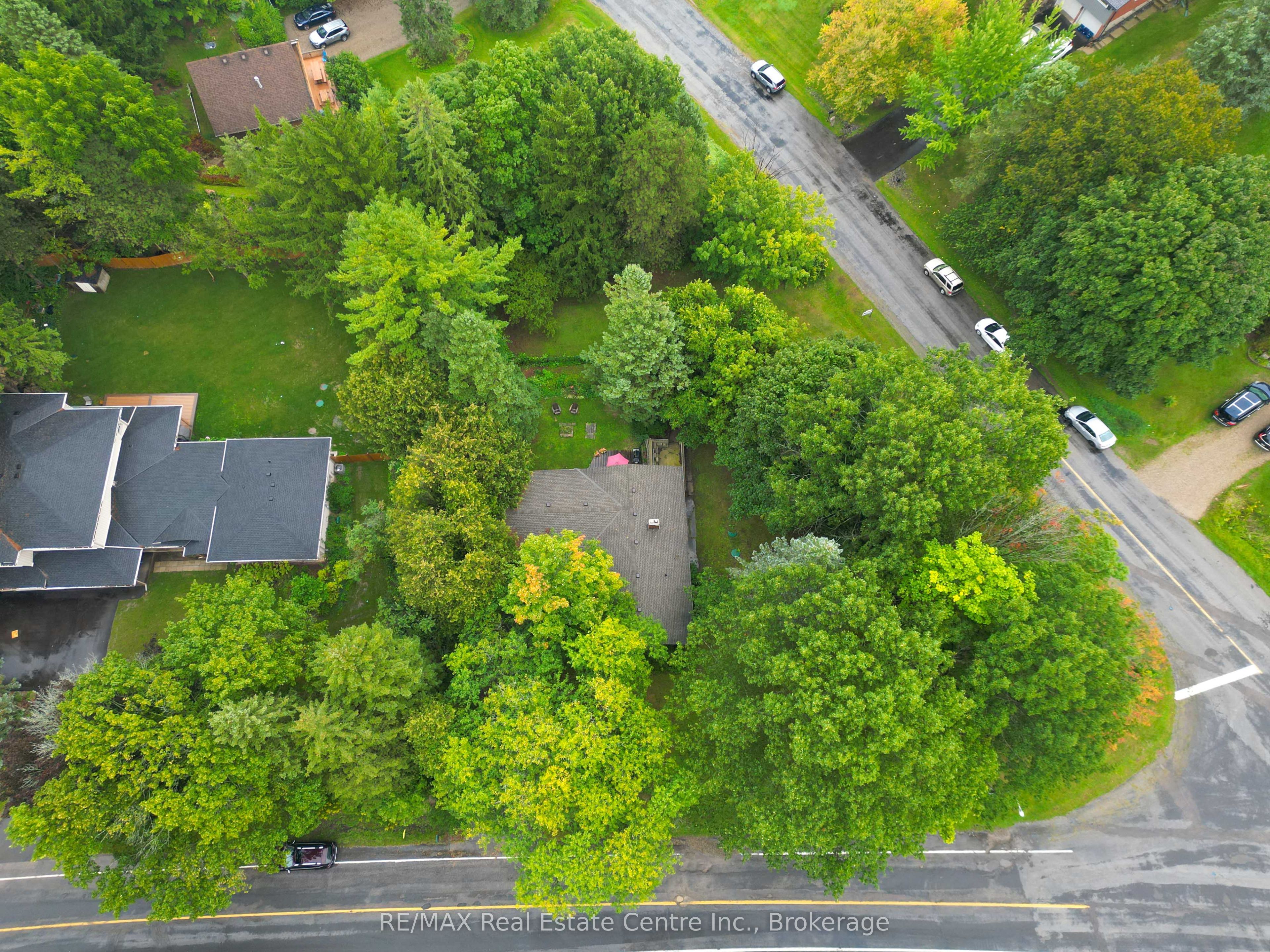80 Chapel Hill Drive, Kitchener, ON N2R 1N2 photo 2