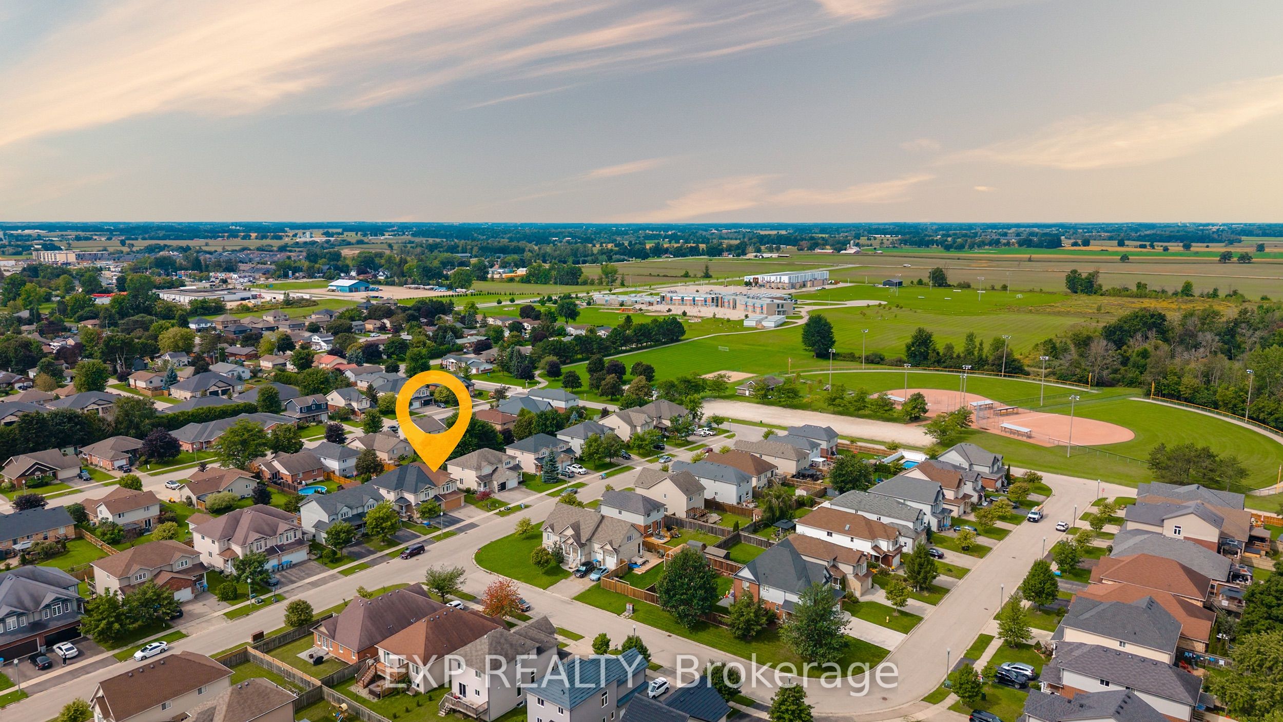 742 Rogers Road, North Perth, ON N4W 0A1 photo 2