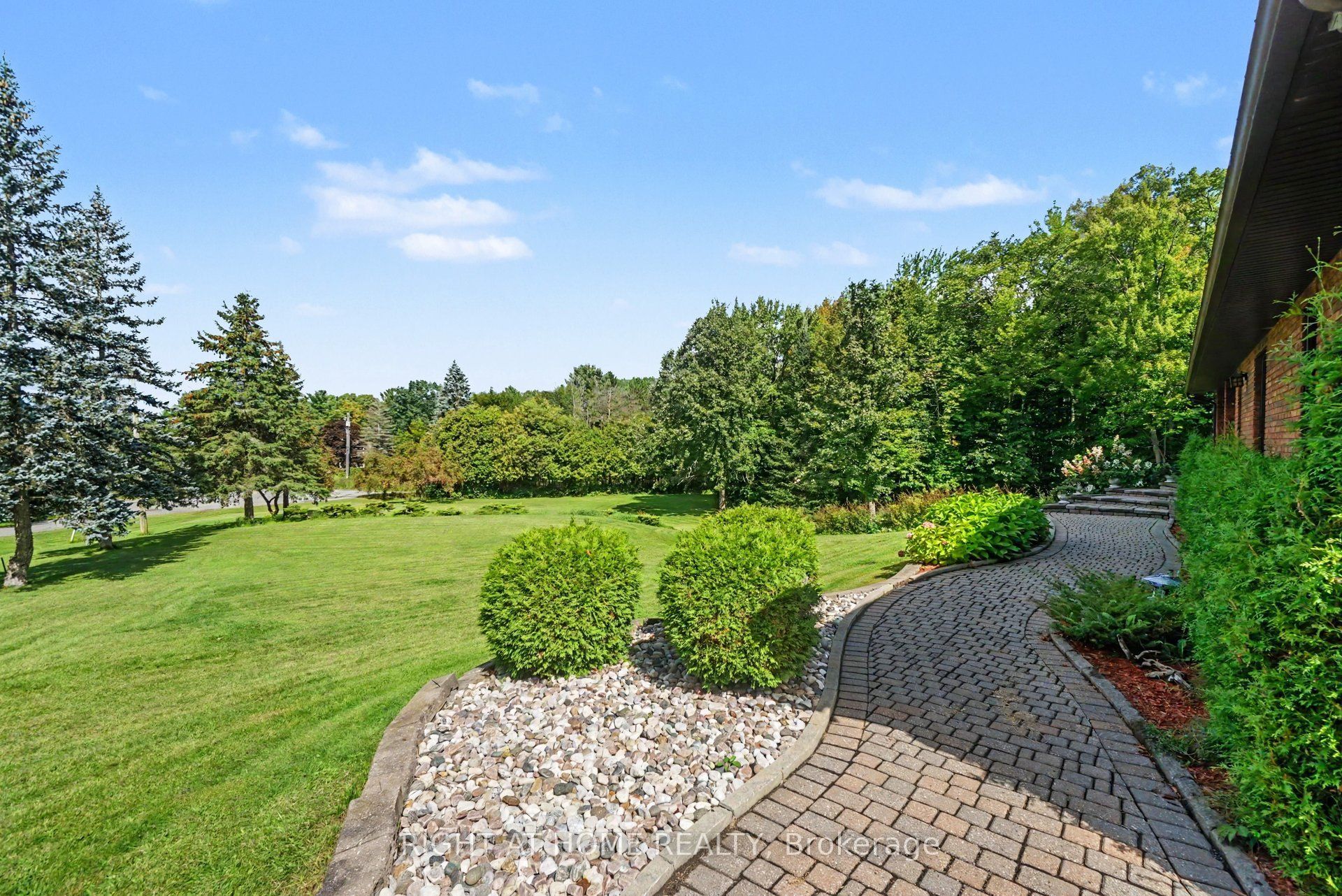 1275 Byrnes Terrace, Orleans - Cumberland and Area, ON K4C 1A9 photo 4