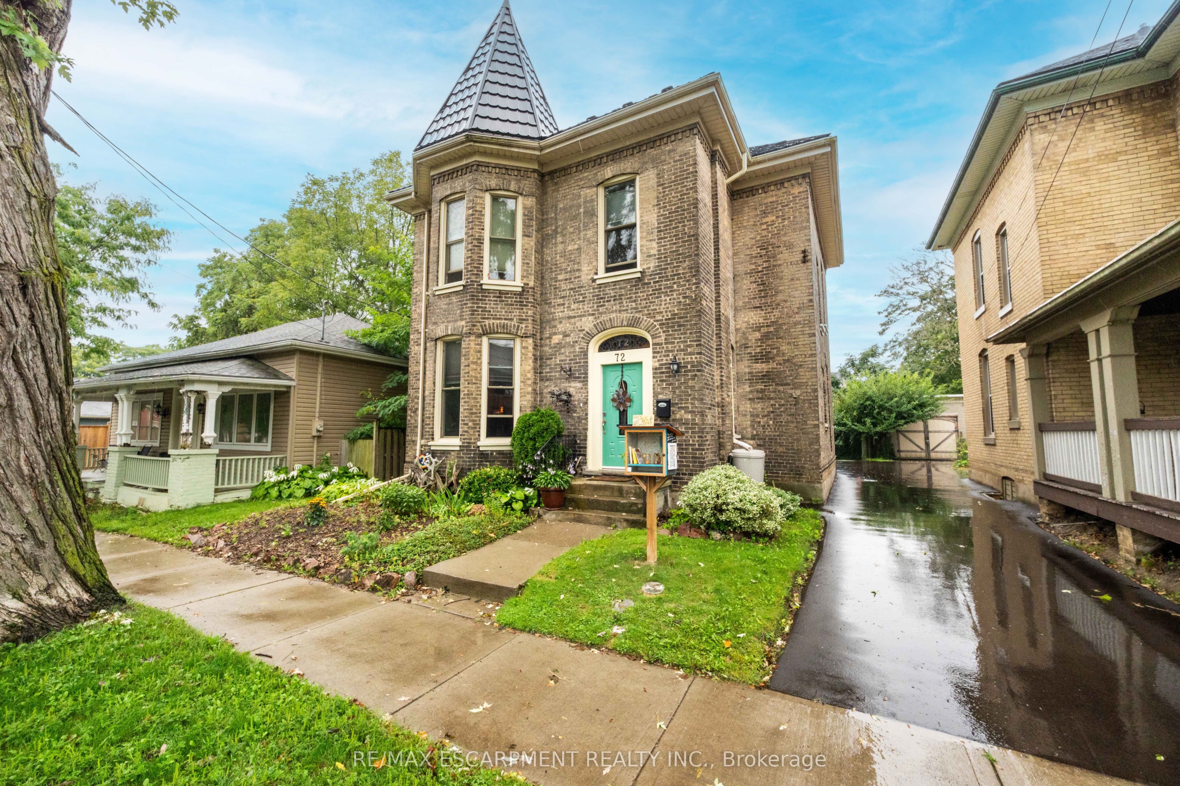 72 Pearl Street, Brantford, ON N3T 3N7