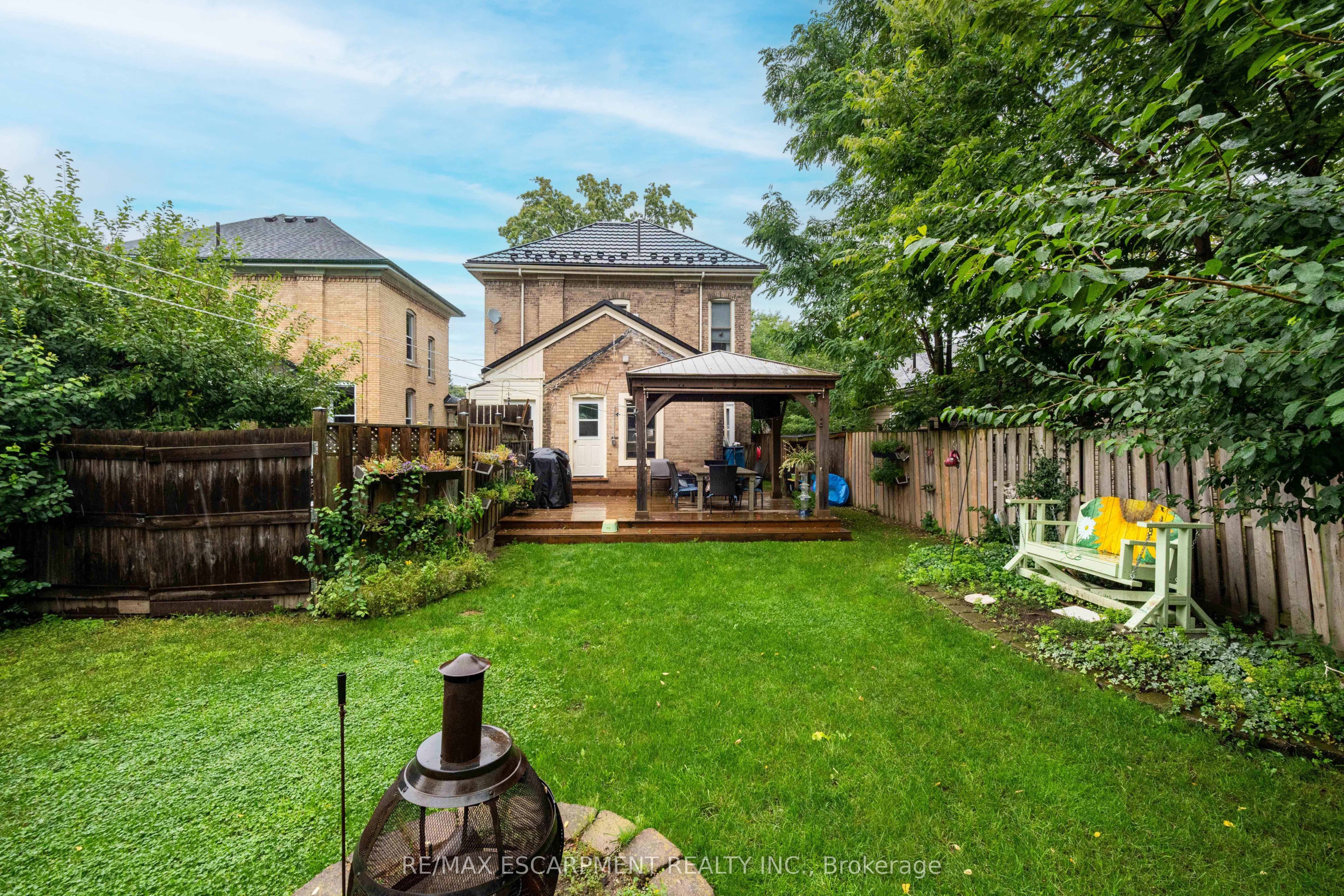 72 Pearl Street, Brantford, ON N3T 3N7 photo 4