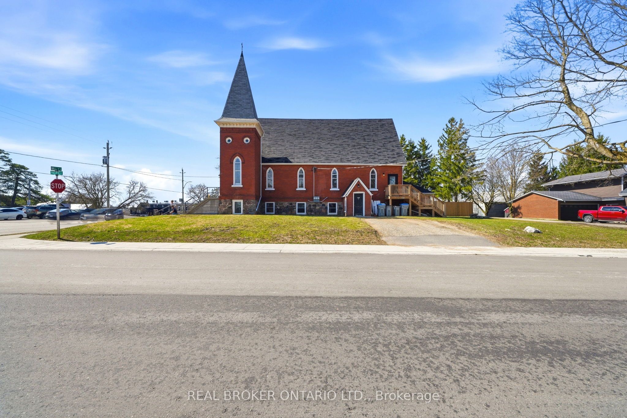 20 Mill Street E, Perth East, ON N0K 1M0 photo 2